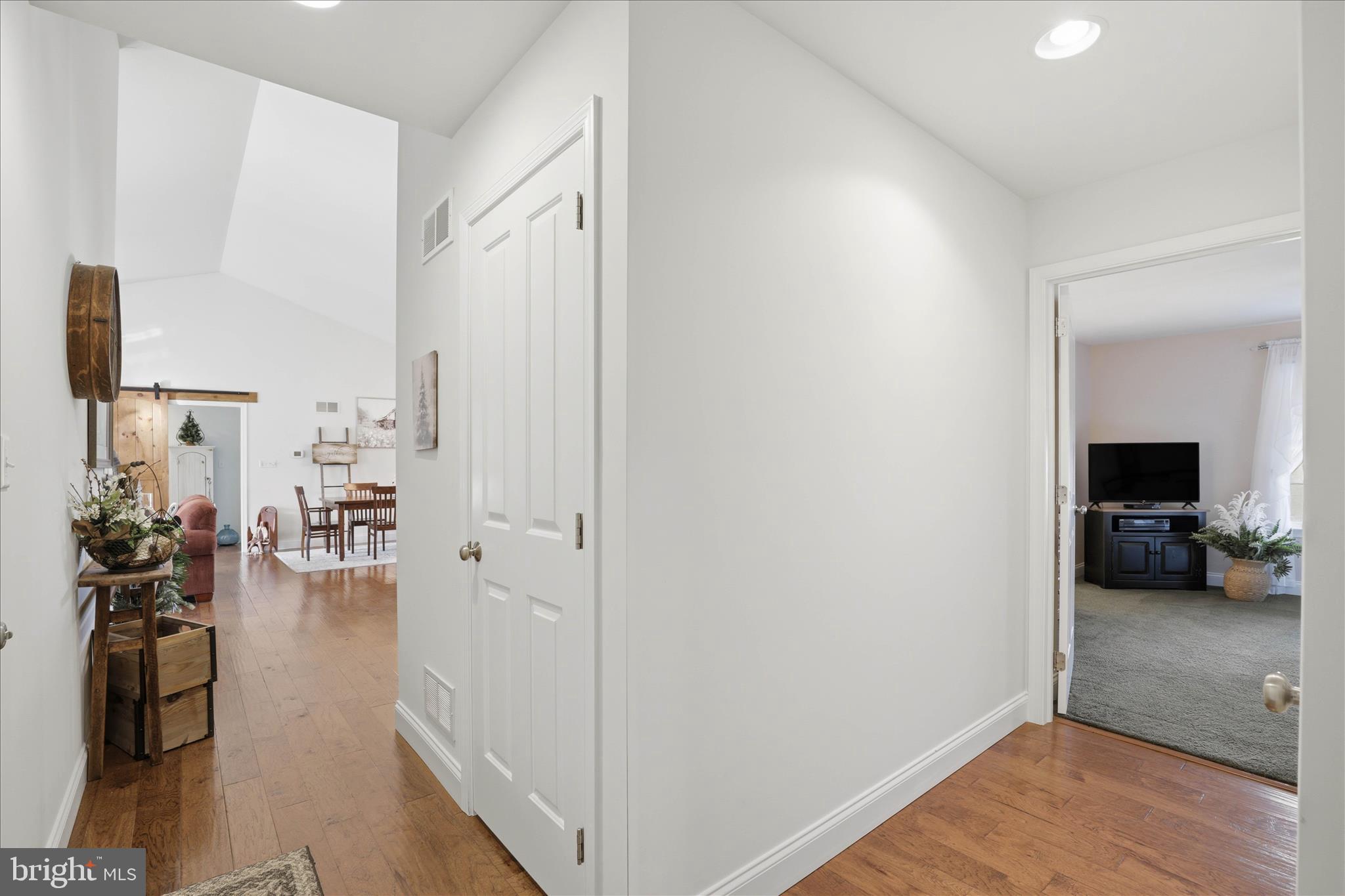 FAIRVILLE HEIGHTS - Residential