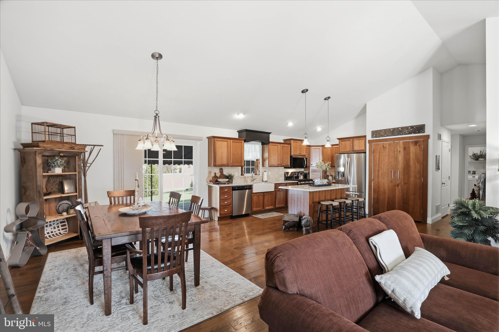 FAIRVILLE HEIGHTS - Residential