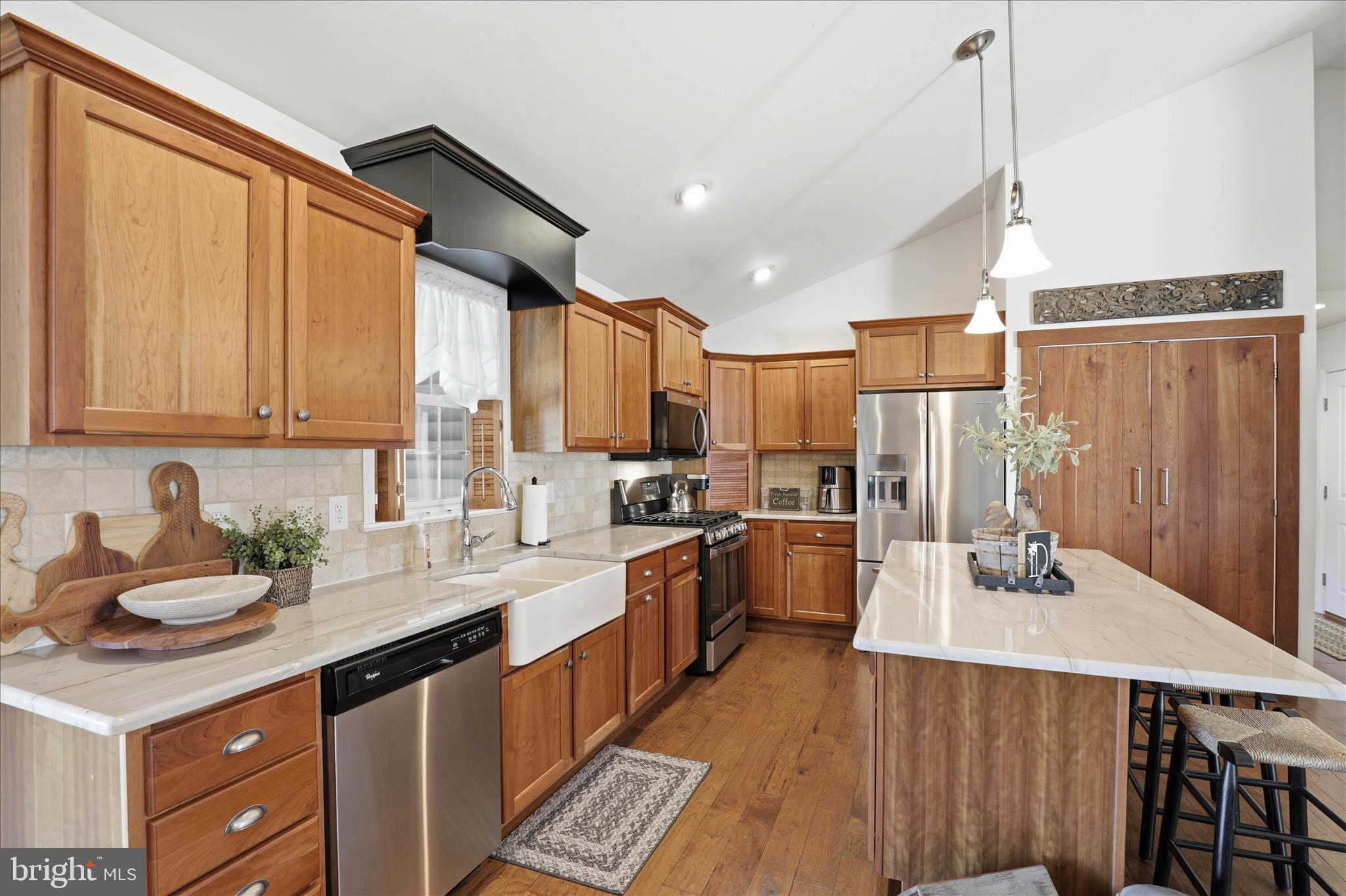 FAIRVILLE HEIGHTS - Residential