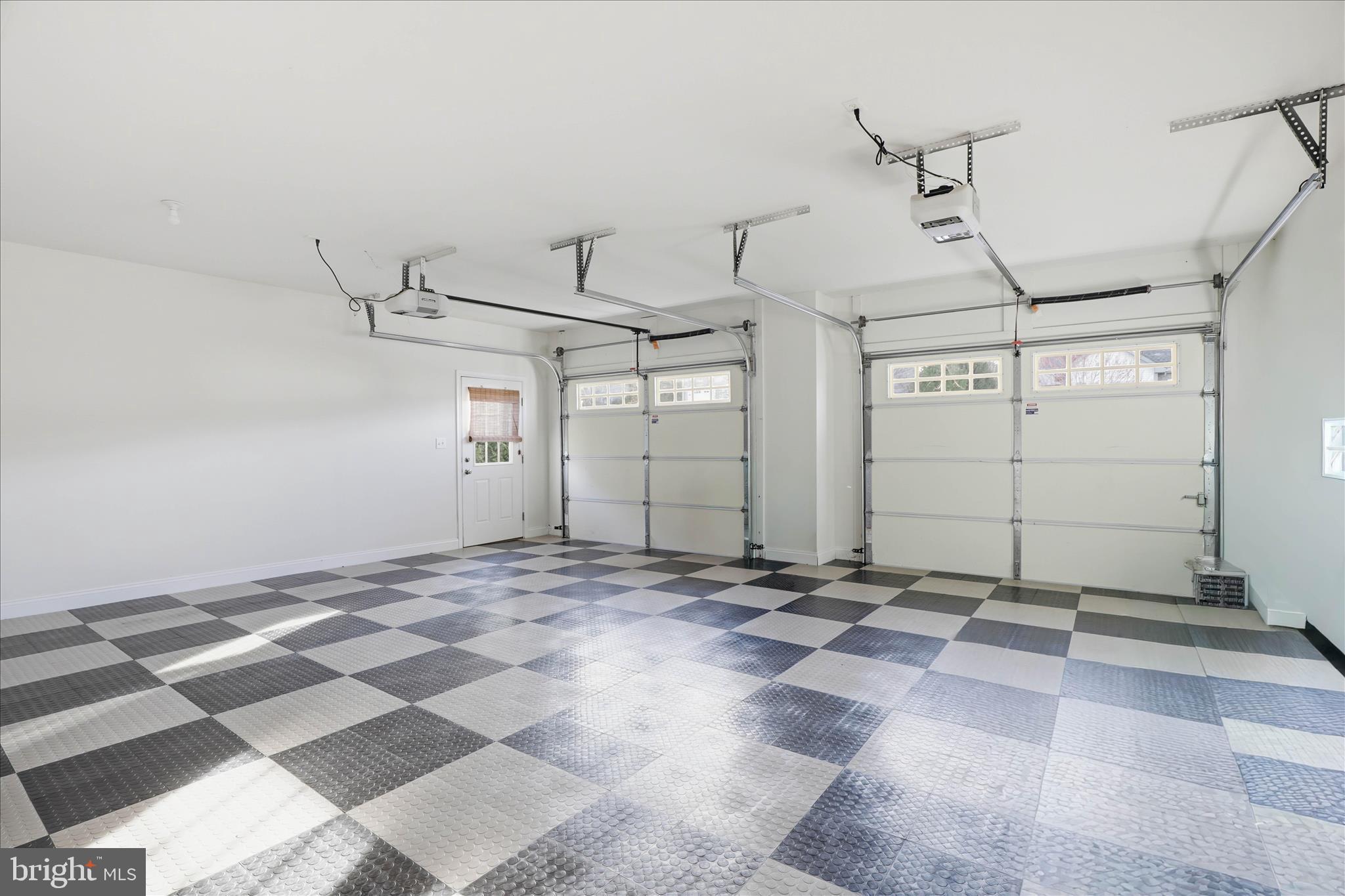 FAIRVILLE HEIGHTS - Residential