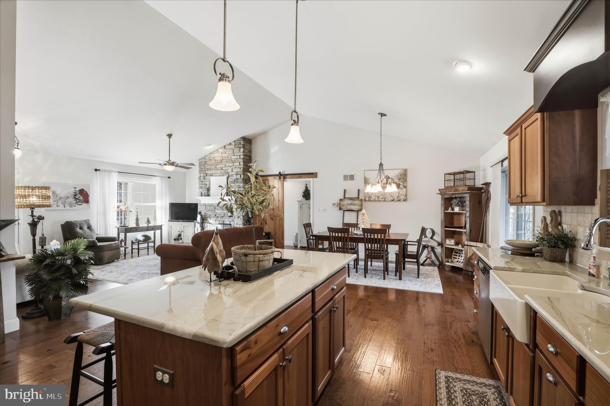 FAIRVILLE HEIGHTS - Residential