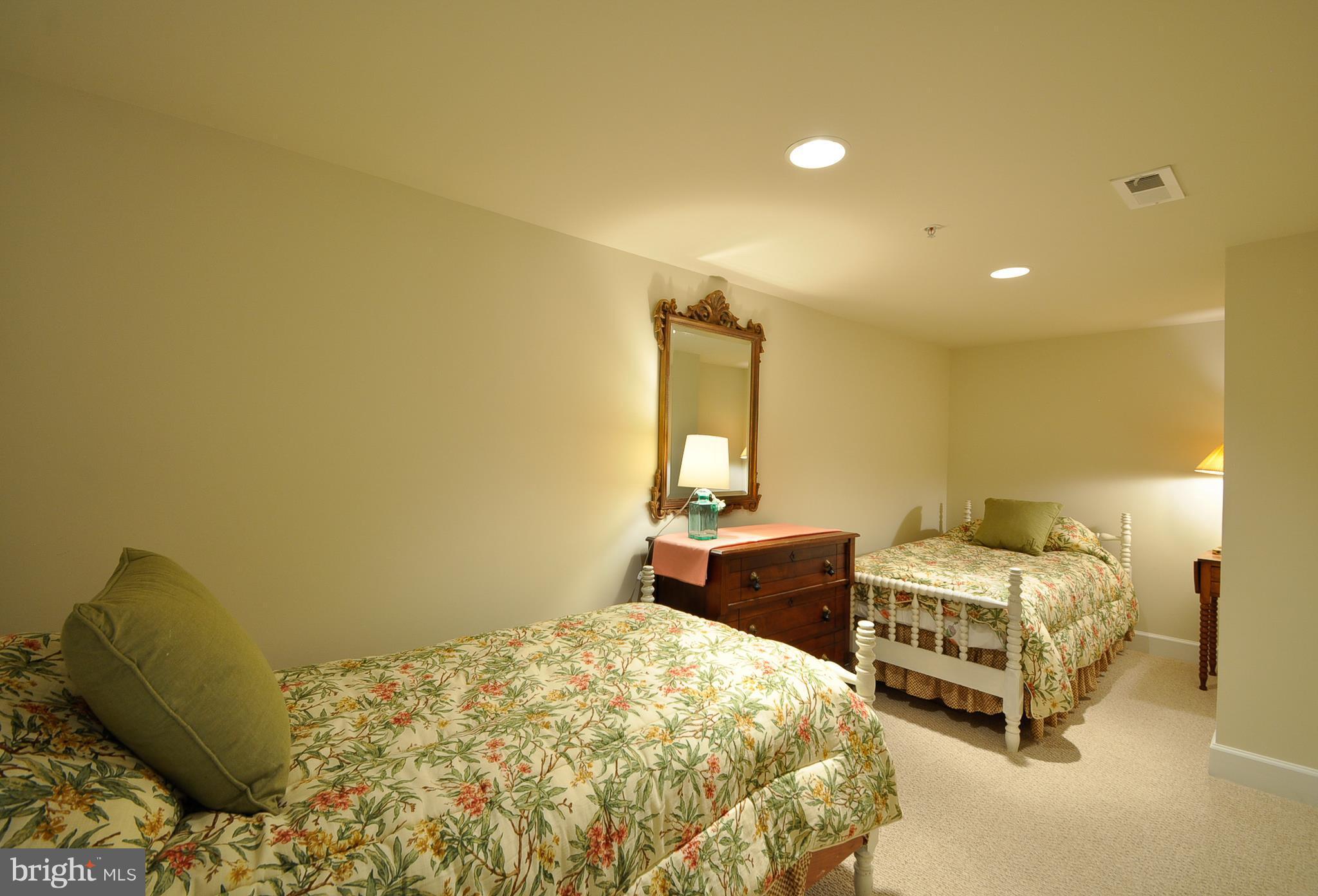 CELEBRATE - Residential