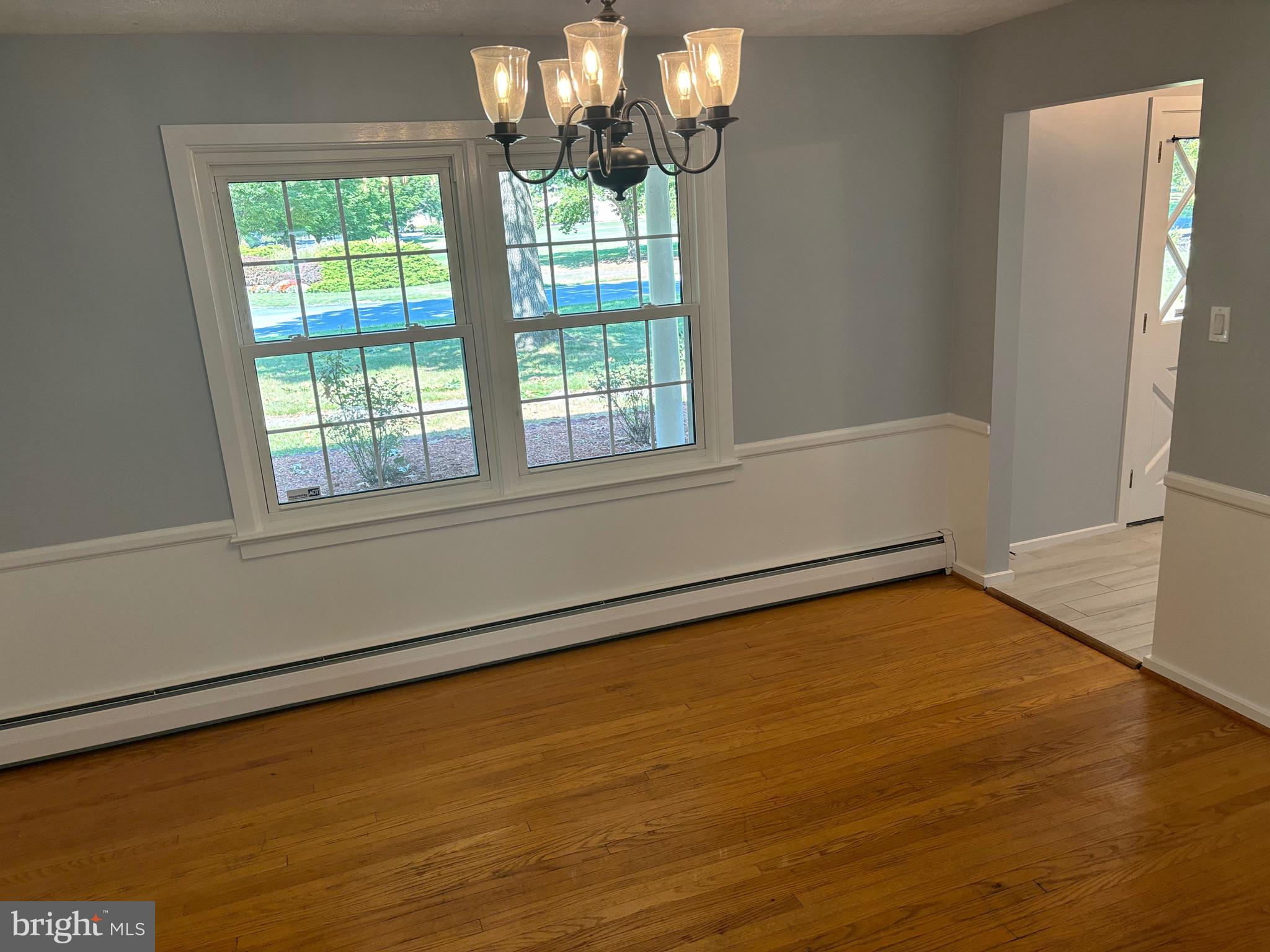 COUNTRY CLUB ESTATES - Residential Lease