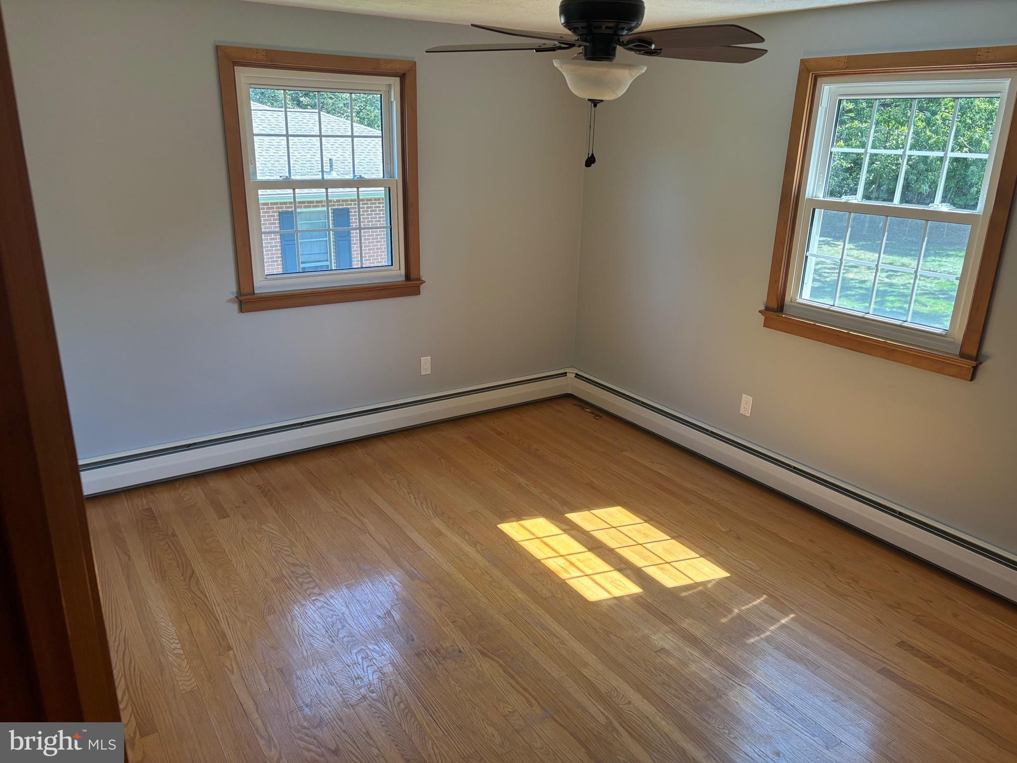 COUNTRY CLUB ESTATES - Residential Lease