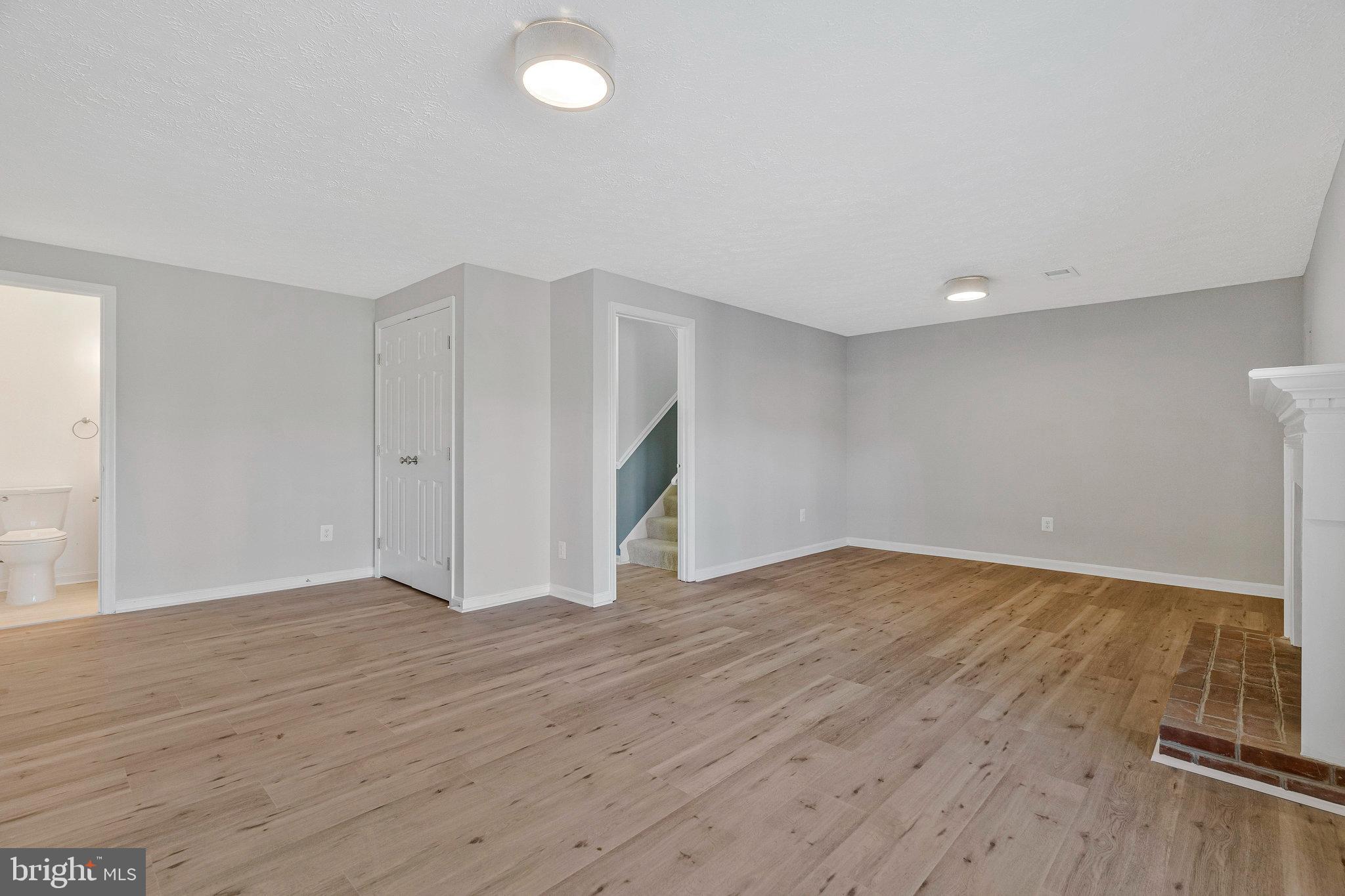 GLEN COVE - Residential