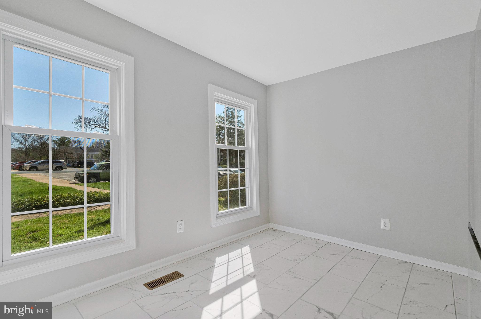 GLEN COVE - Residential