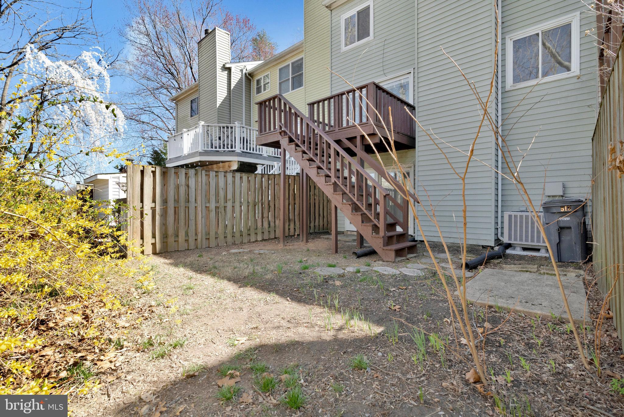 GLEN COVE - Residential