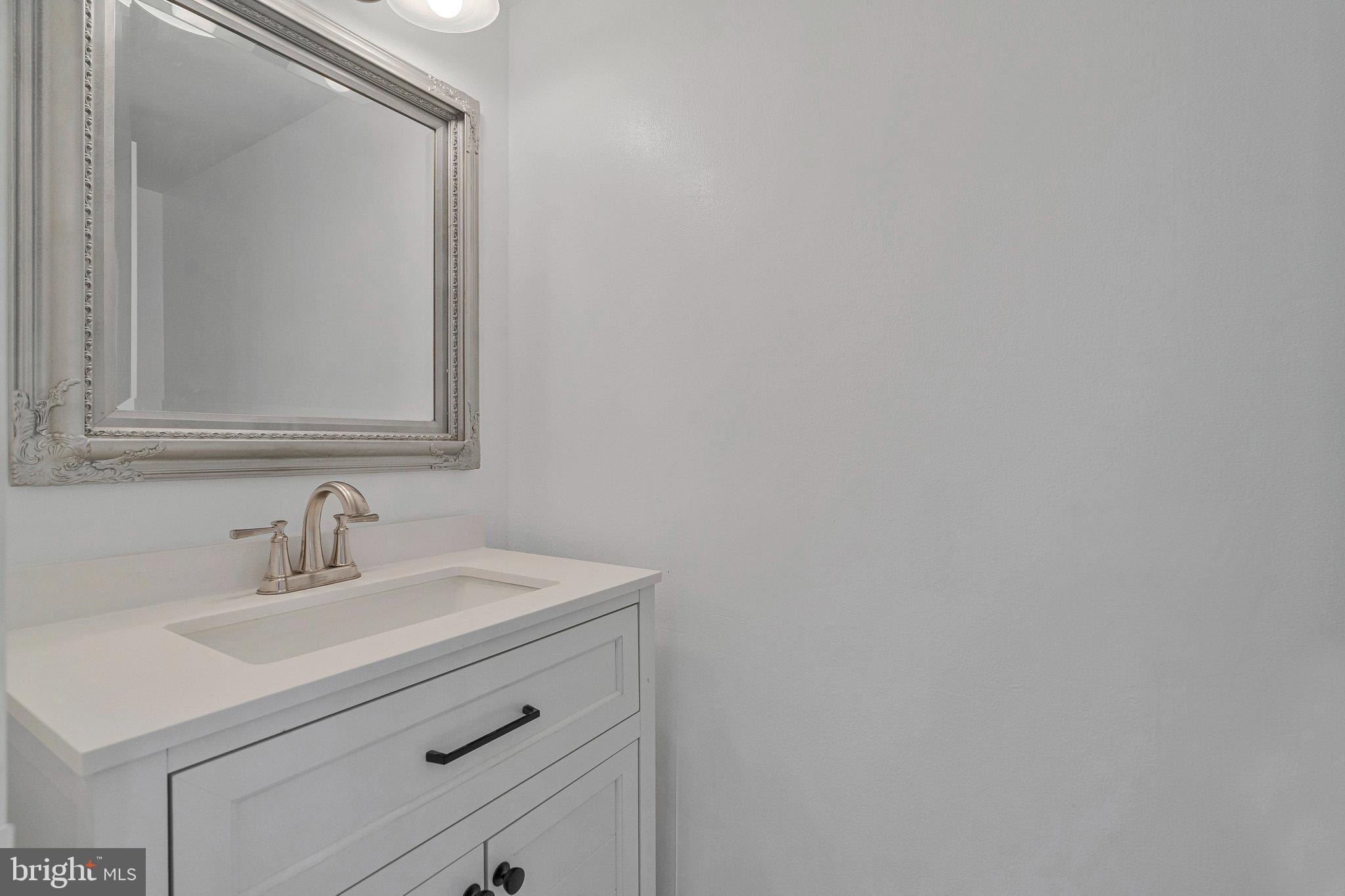 GLEN COVE - Residential