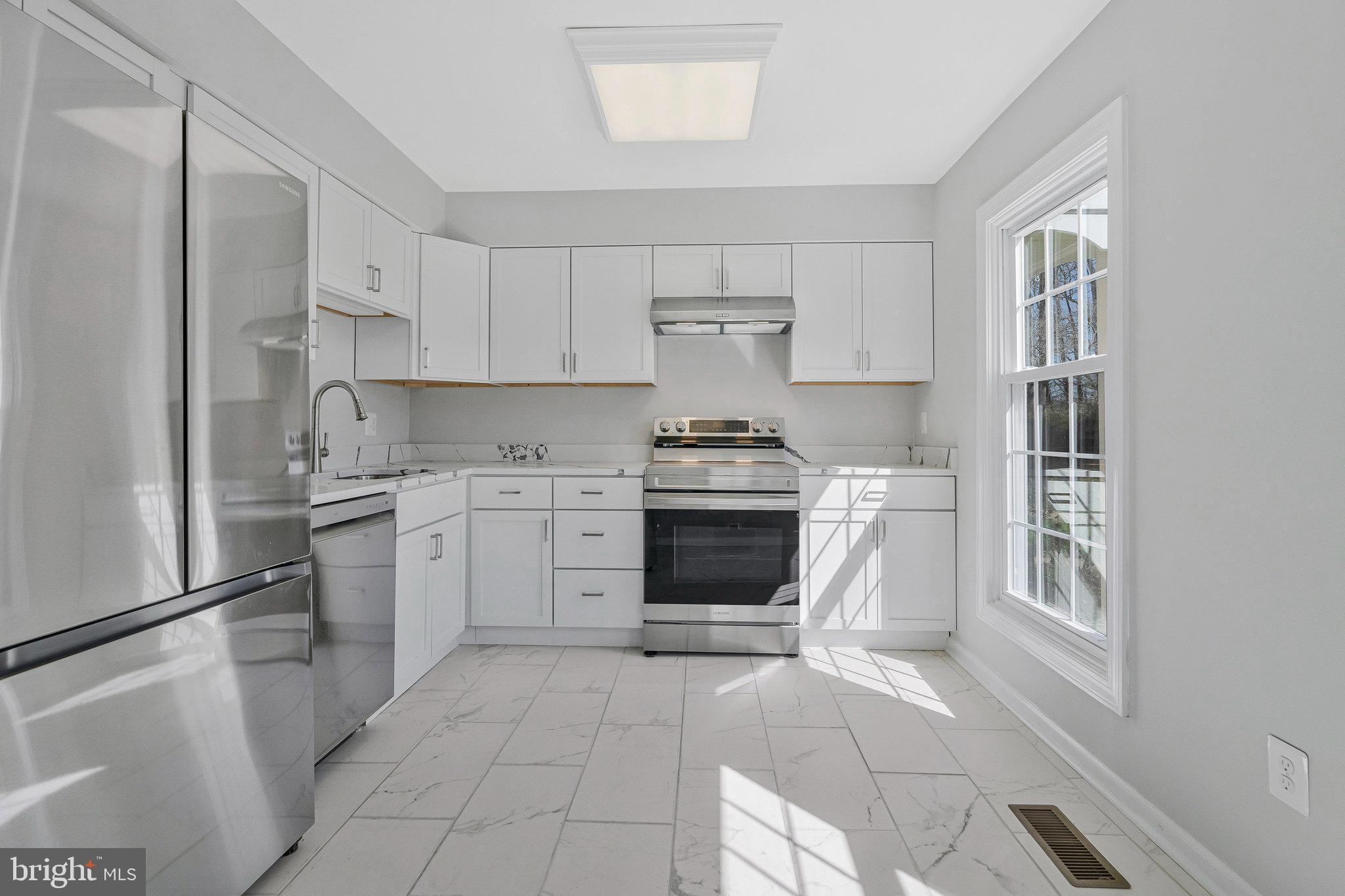 GLEN COVE - Residential