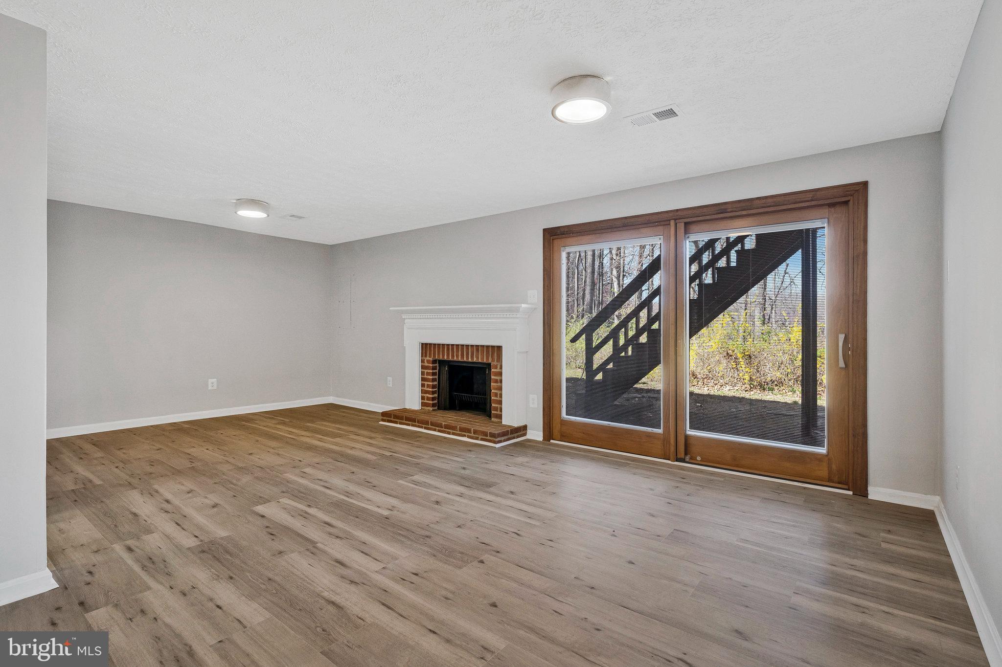 GLEN COVE - Residential