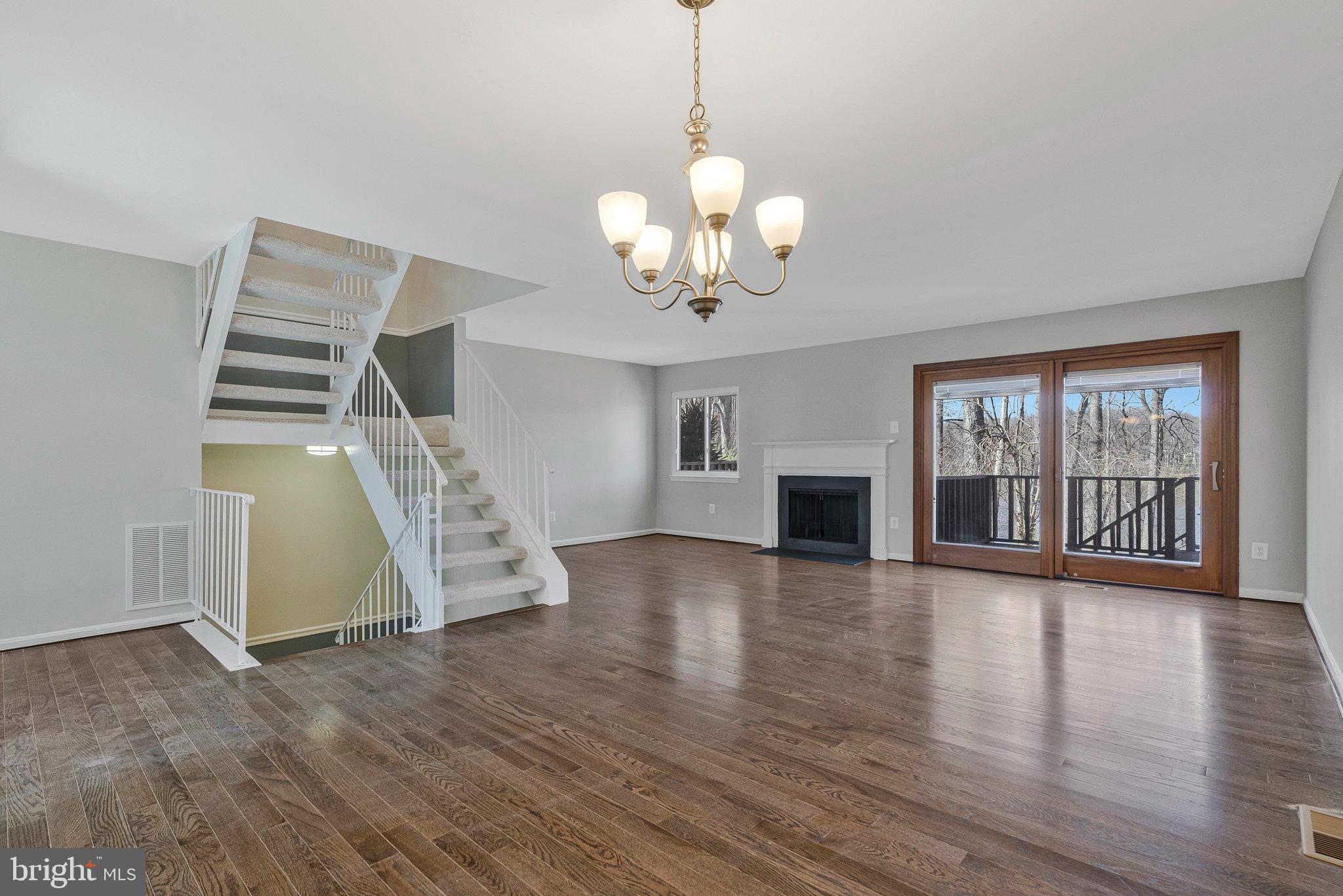 GLEN COVE - Residential