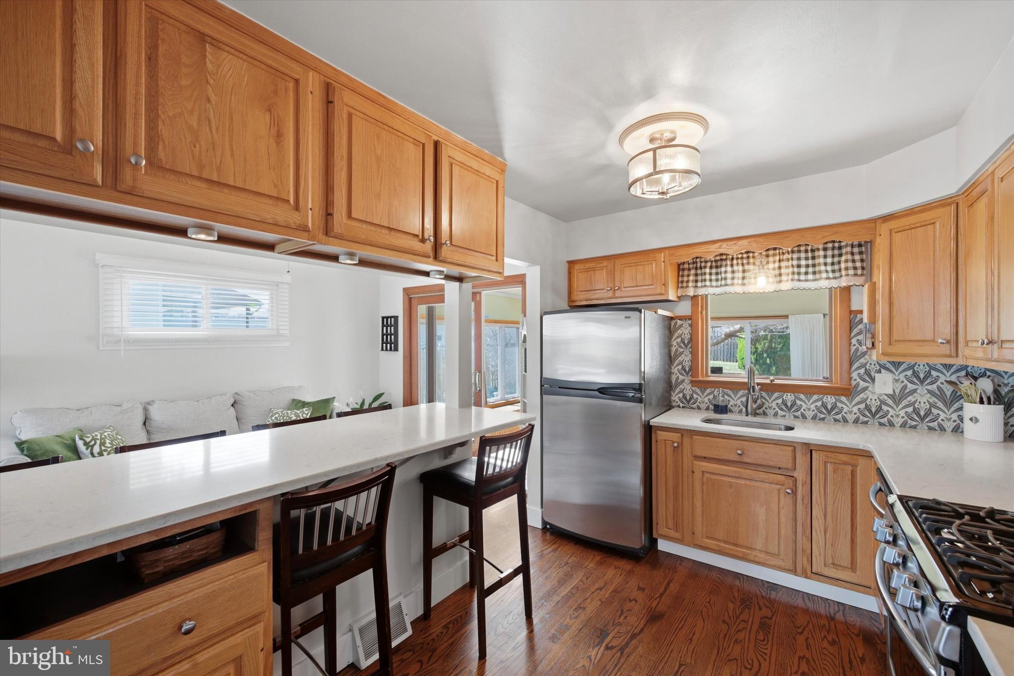 LAWRENCE PARK - Residential