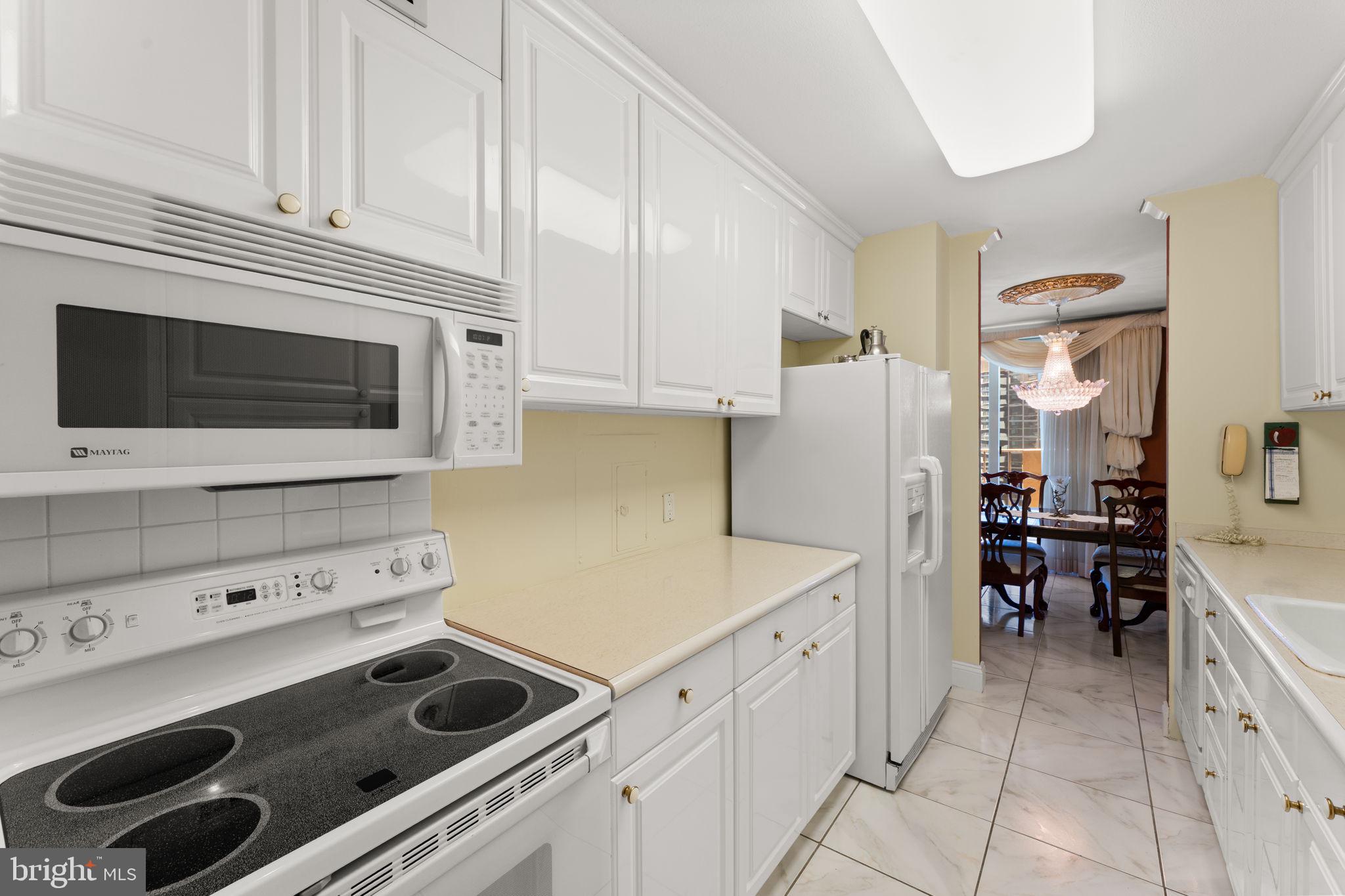 1901 JOHN F KENNEDY BOULEVARD 2409-10