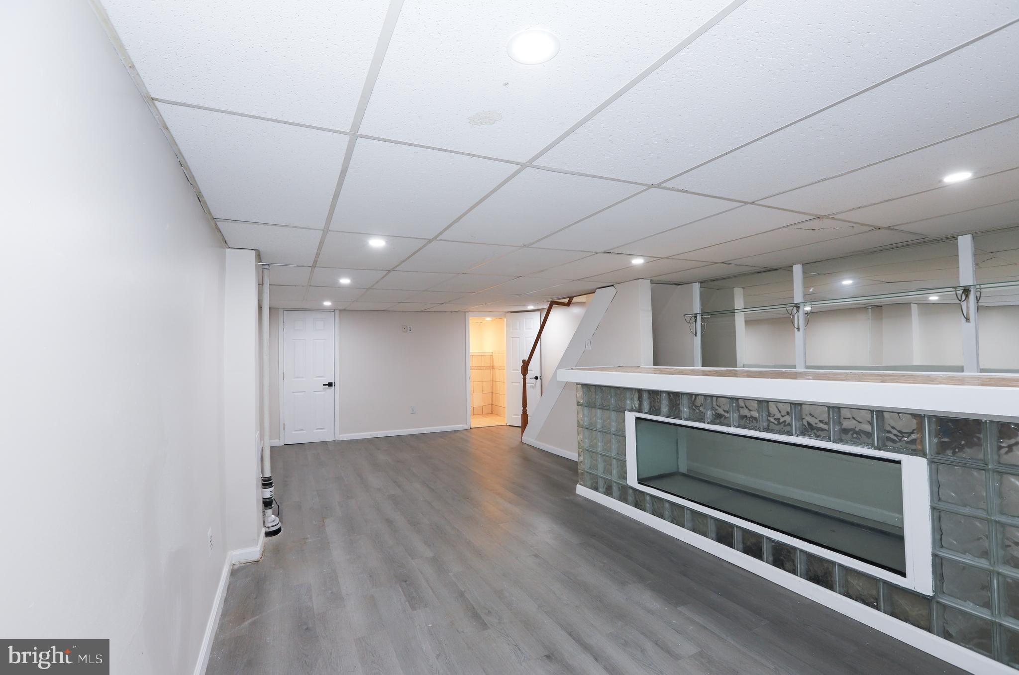 PHILADELPHIA (NORTHEAST) - Residential