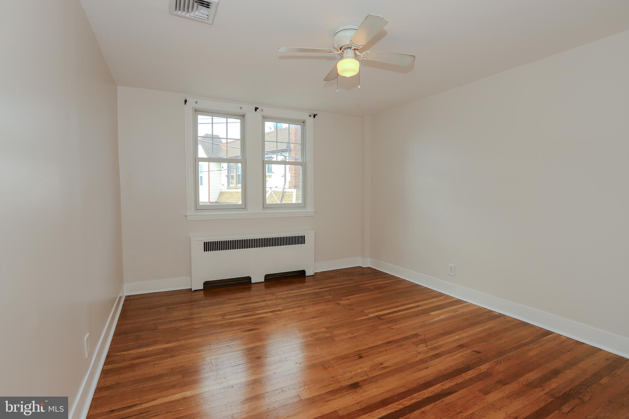 PHILADELPHIA (NORTHEAST) - Residential