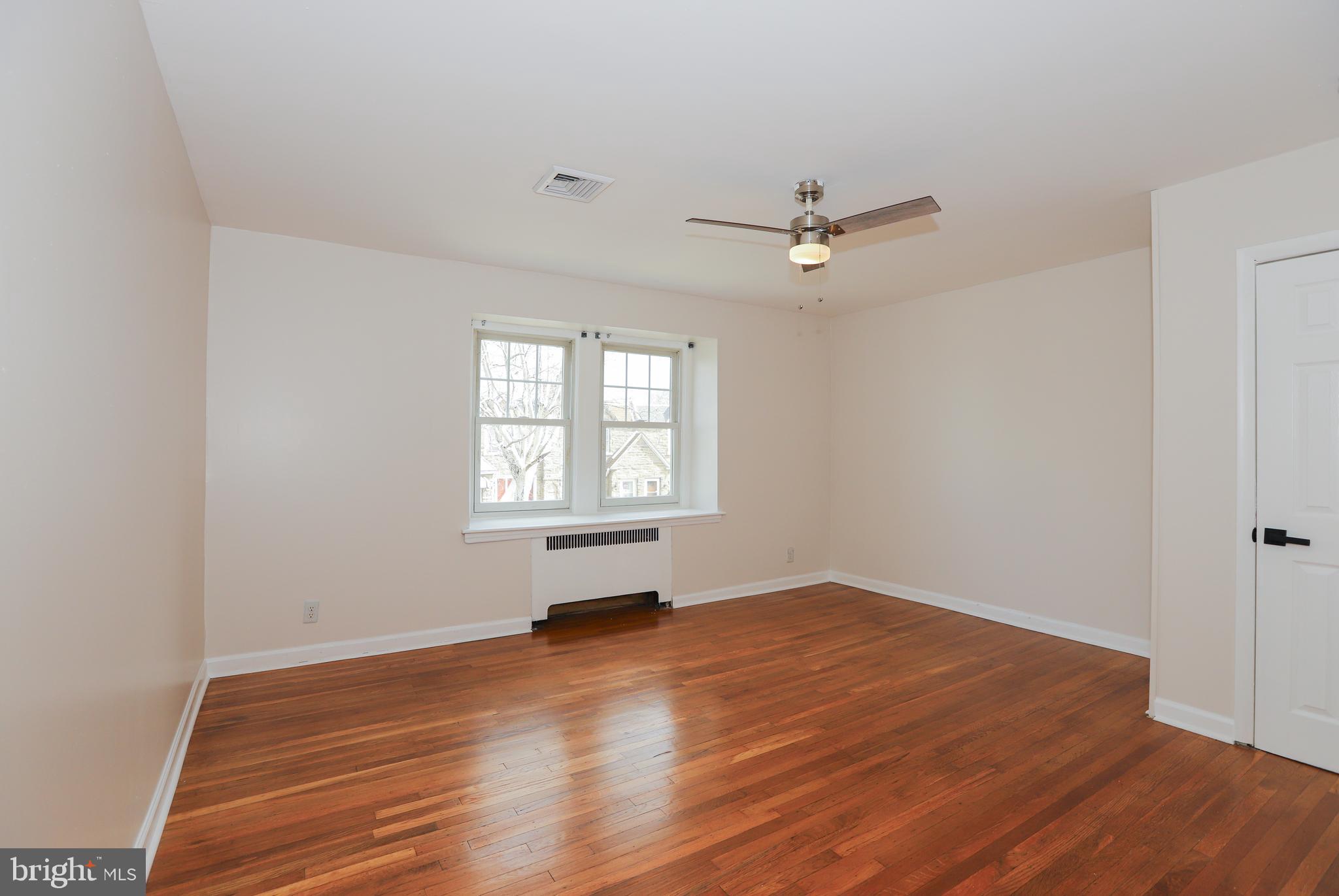 PHILADELPHIA (NORTHEAST) - Residential