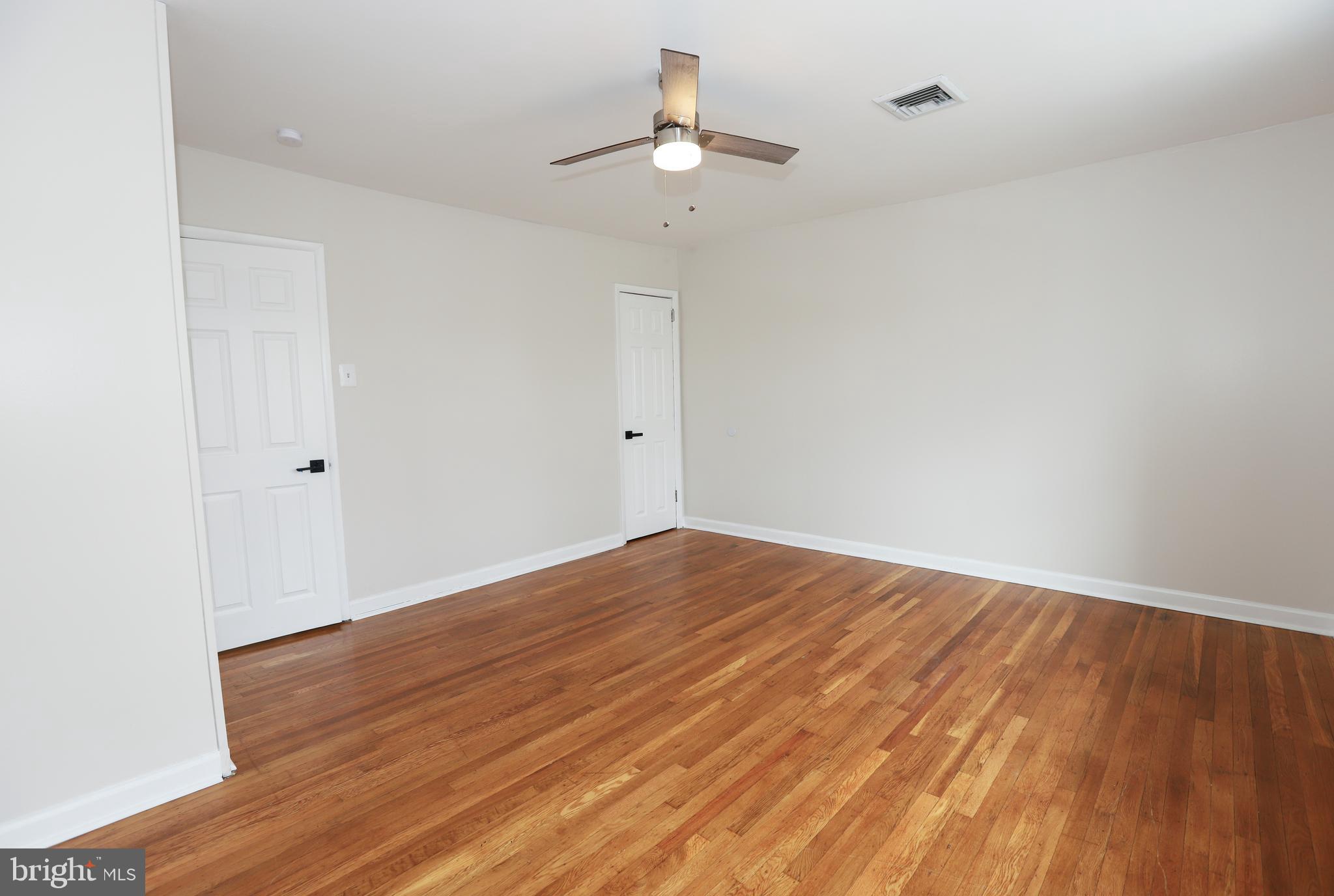 PHILADELPHIA (NORTHEAST) - Residential