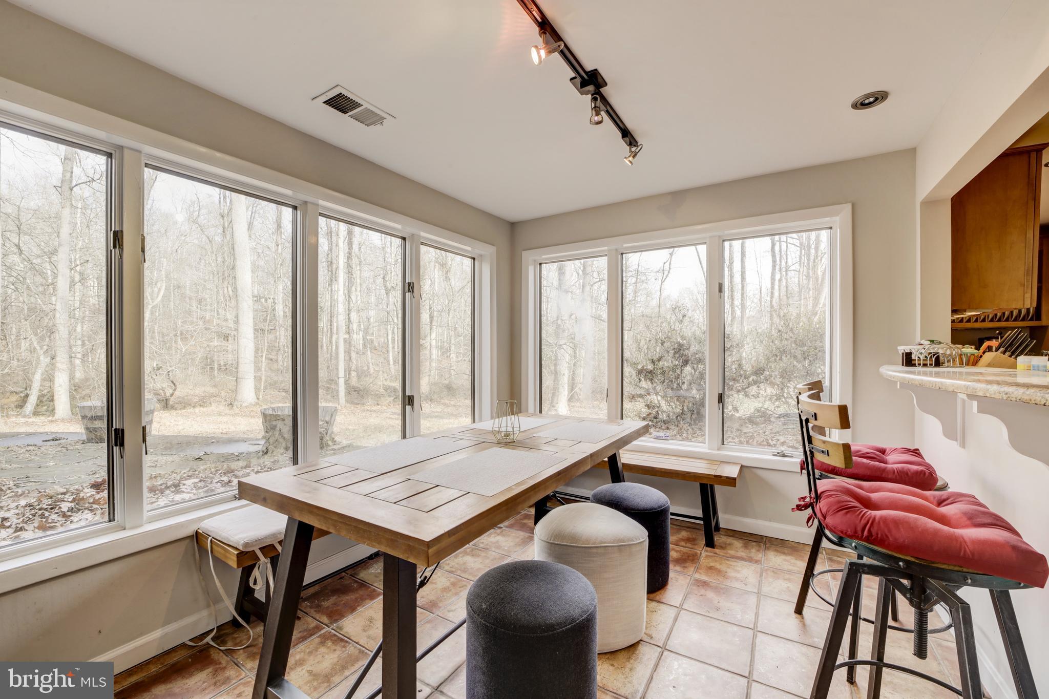 PINEY CREEK ESTATES - Residential Lease