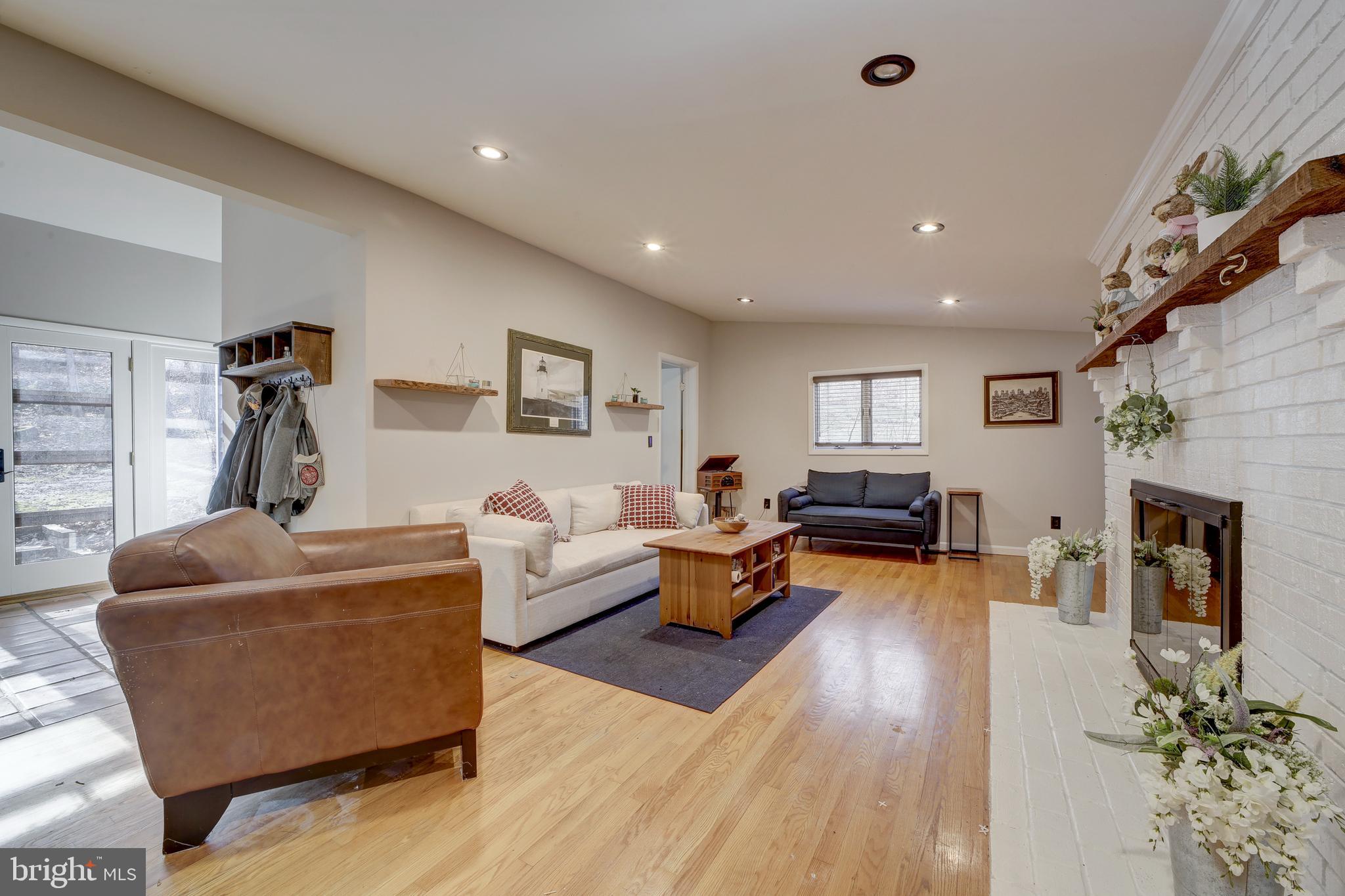 PINEY CREEK ESTATES - Residential Lease