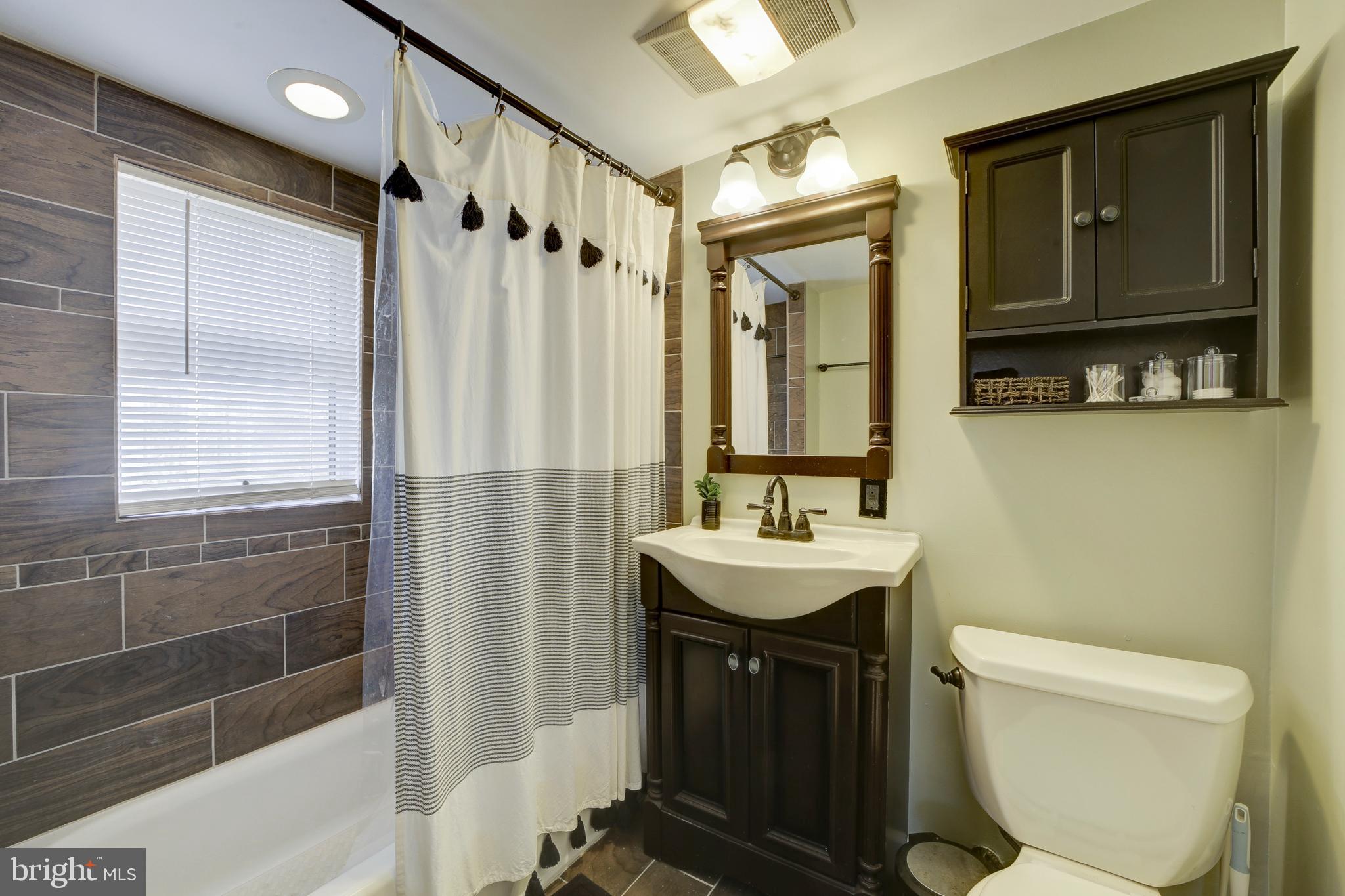 PINEY CREEK ESTATES - Residential Lease