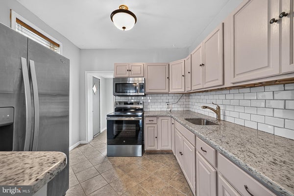 5237 SYLVESTER ST, PHILADELPHIA, PA 19124 - Image a8b76f1d6a9d6b85e5420d4e9527e6ec/2863527035
