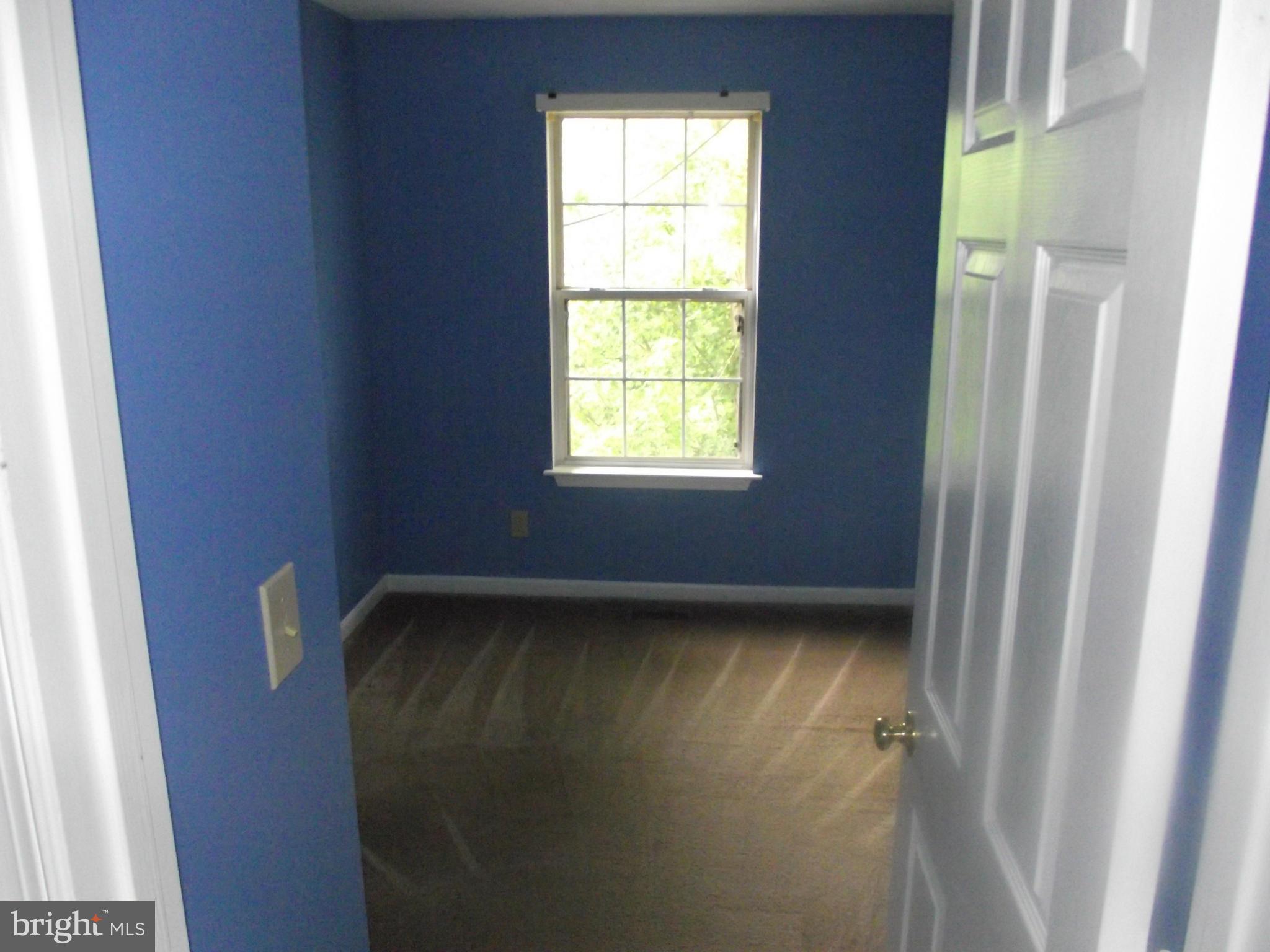 HAMPTON OAKS - Residential Lease