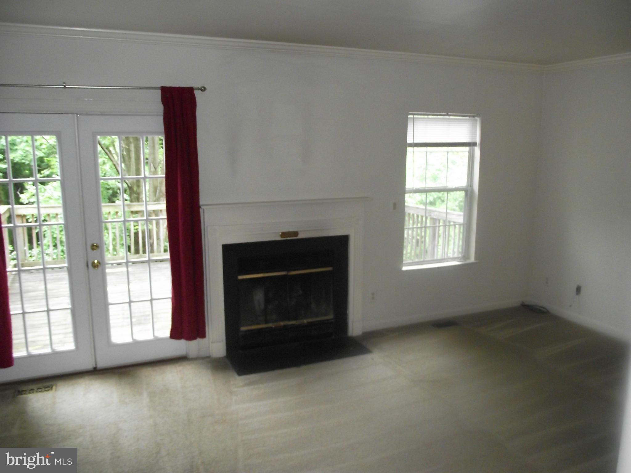 HAMPTON OAKS - Residential Lease