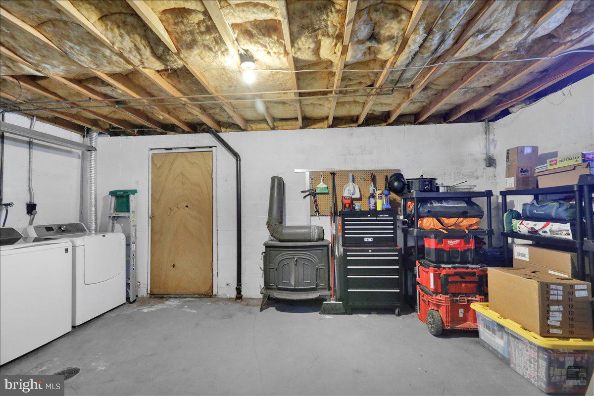 MOHNTON LAWN - Residential