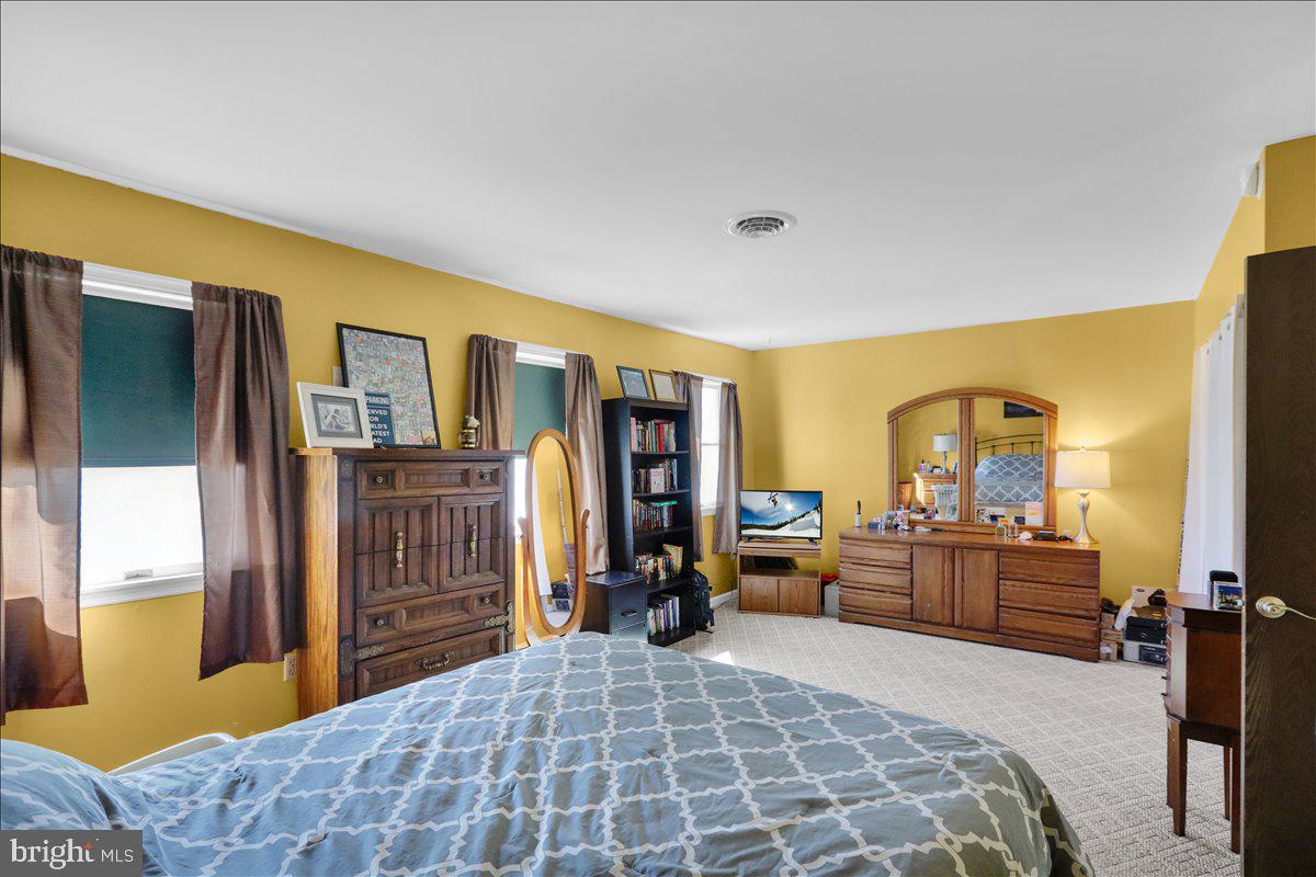 MOHNTON LAWN - Residential