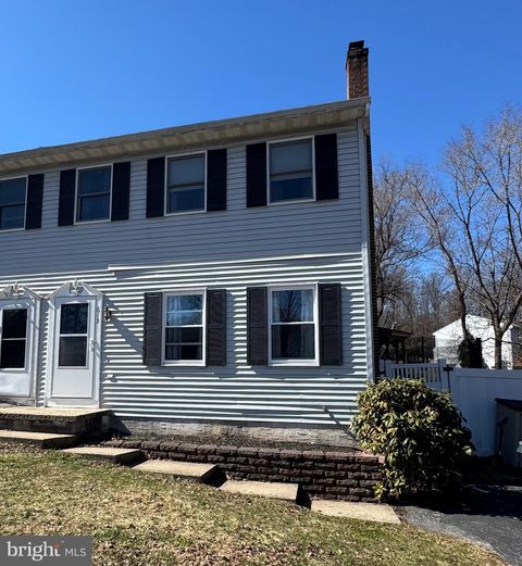 613 LEININGER AVENUE MOHNTON PA 19540