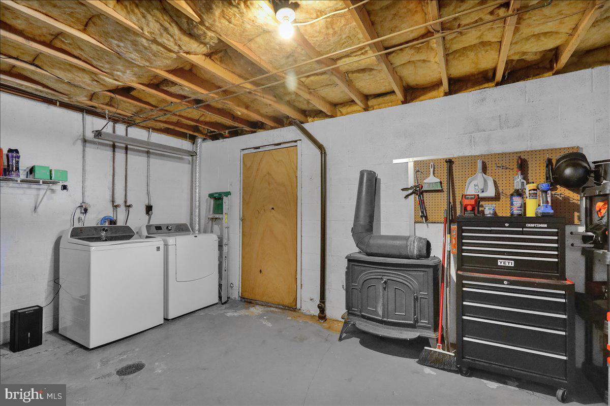 MOHNTON LAWN - Residential