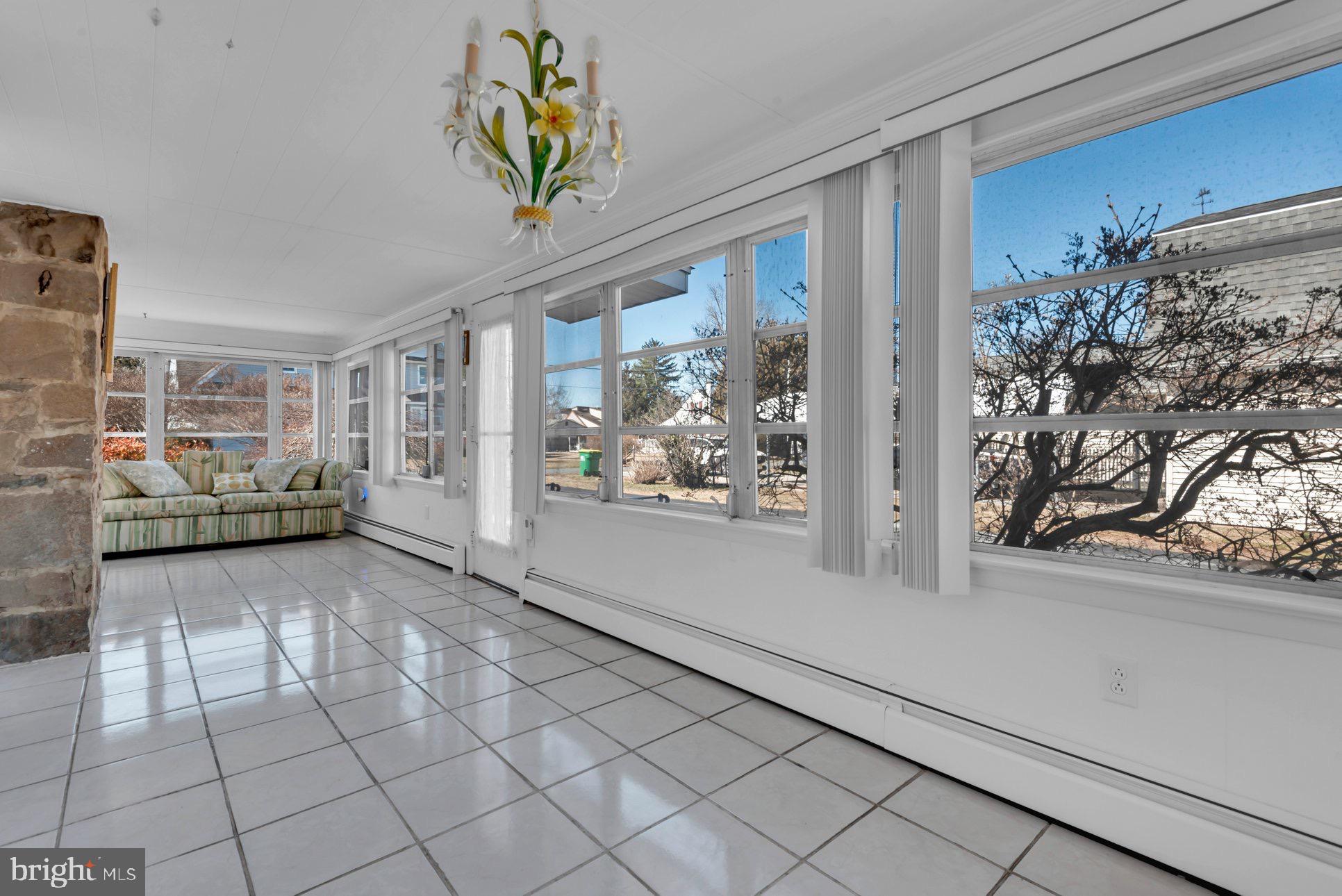 HOLLYWOOD BEACH - Residential