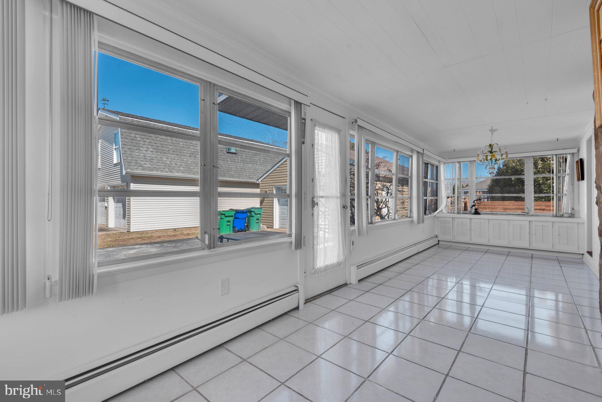 HOLLYWOOD BEACH - Residential