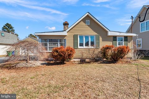 Photo of 8 Maryland Avenue, CHESAPEAKE CITY, MD 21915 (MLS # MDCC2020520)