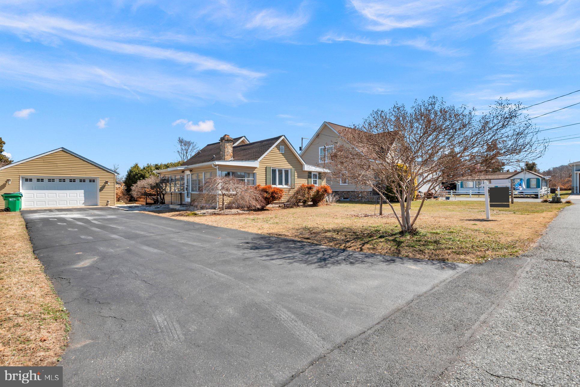 HOLLYWOOD BEACH - Residential