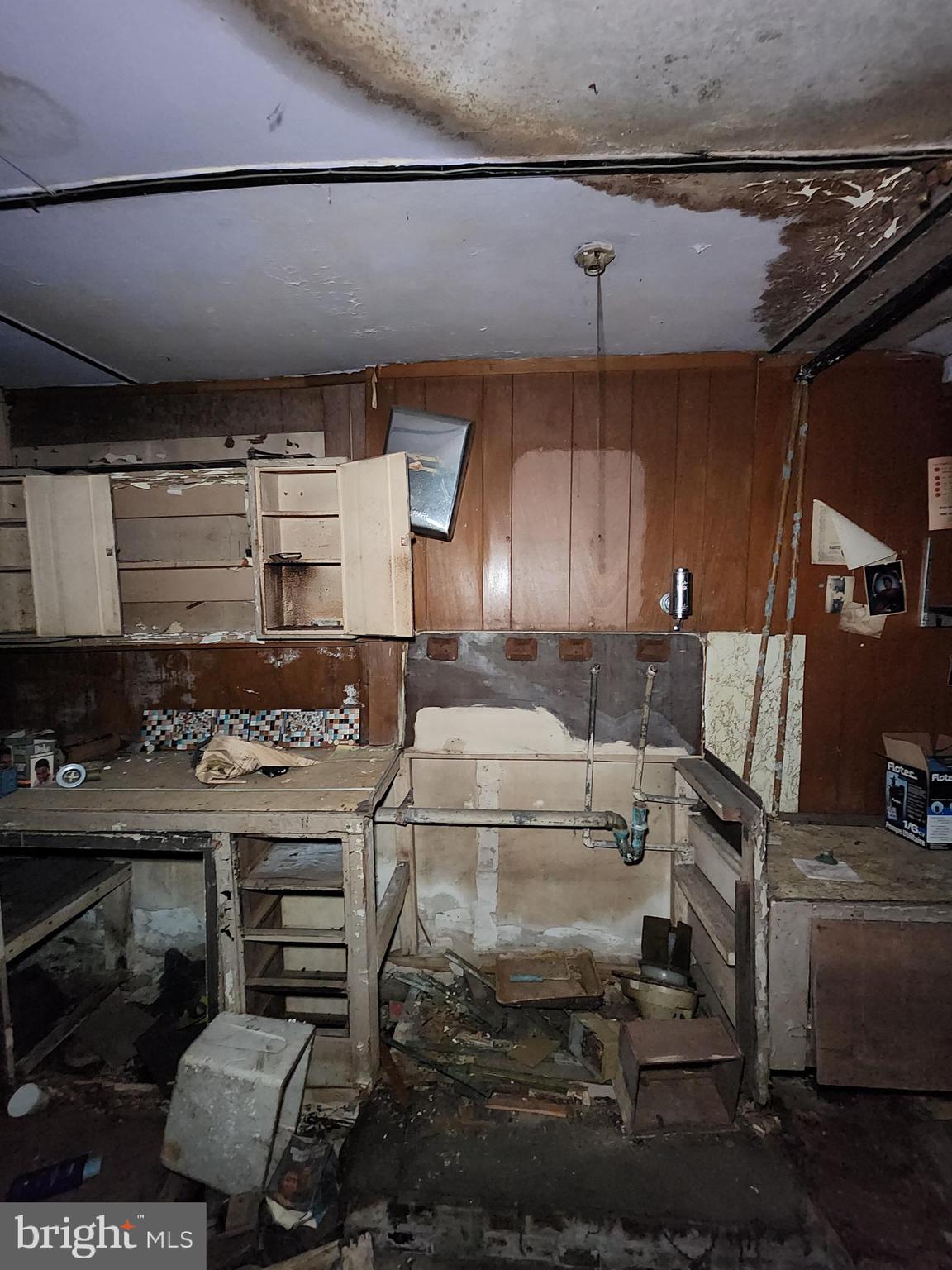 BROADWAY EAST - Residential