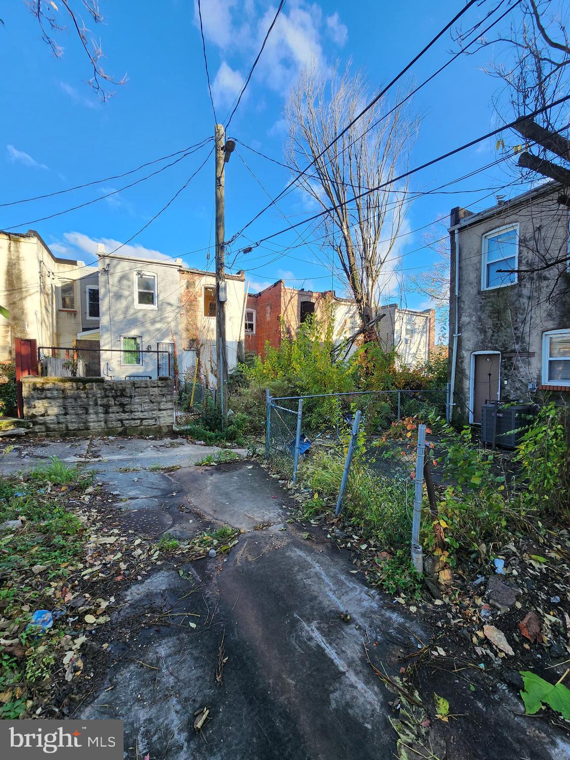 BROADWAY EAST - Residential