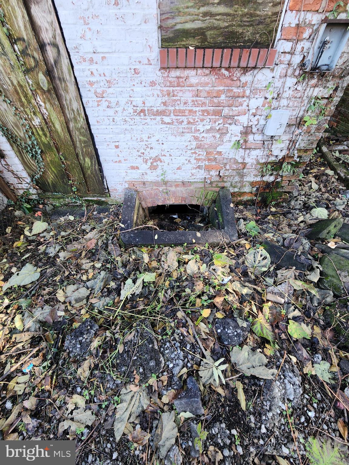 BROADWAY EAST - Residential