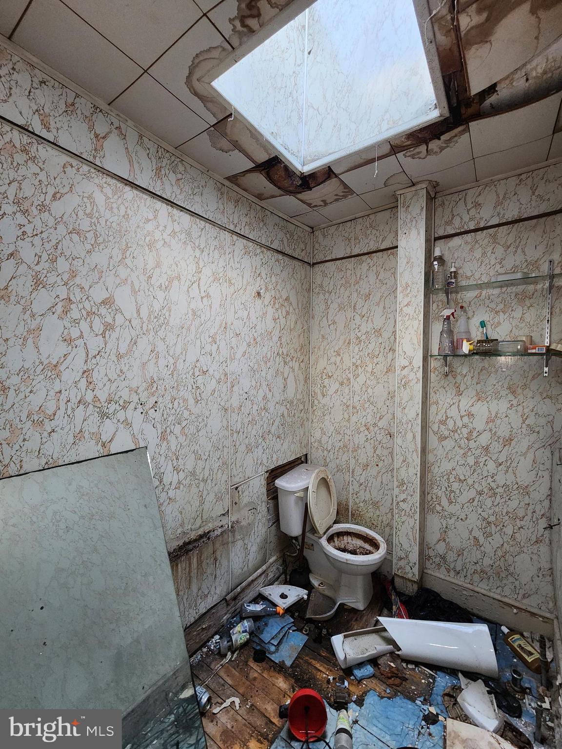 BROADWAY EAST - Residential