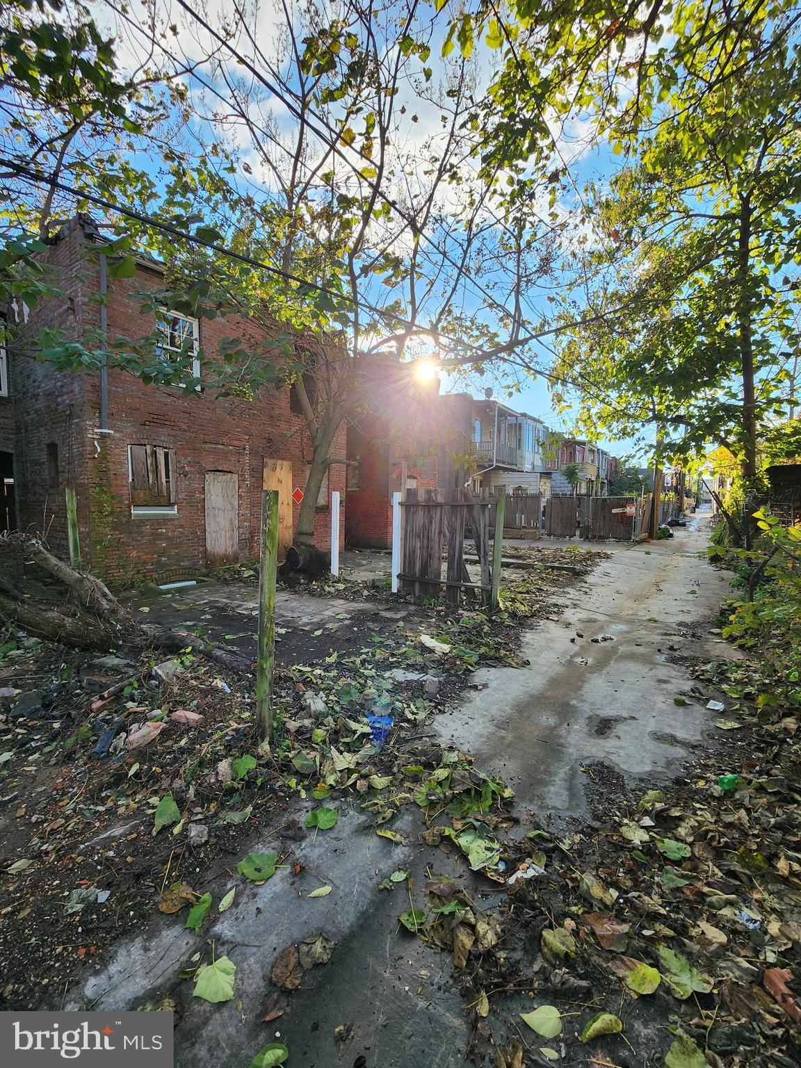 BROADWAY EAST - Residential