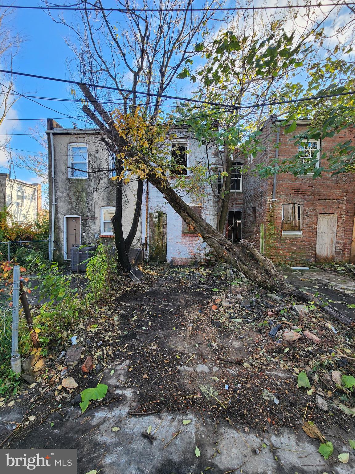 BROADWAY EAST - Residential