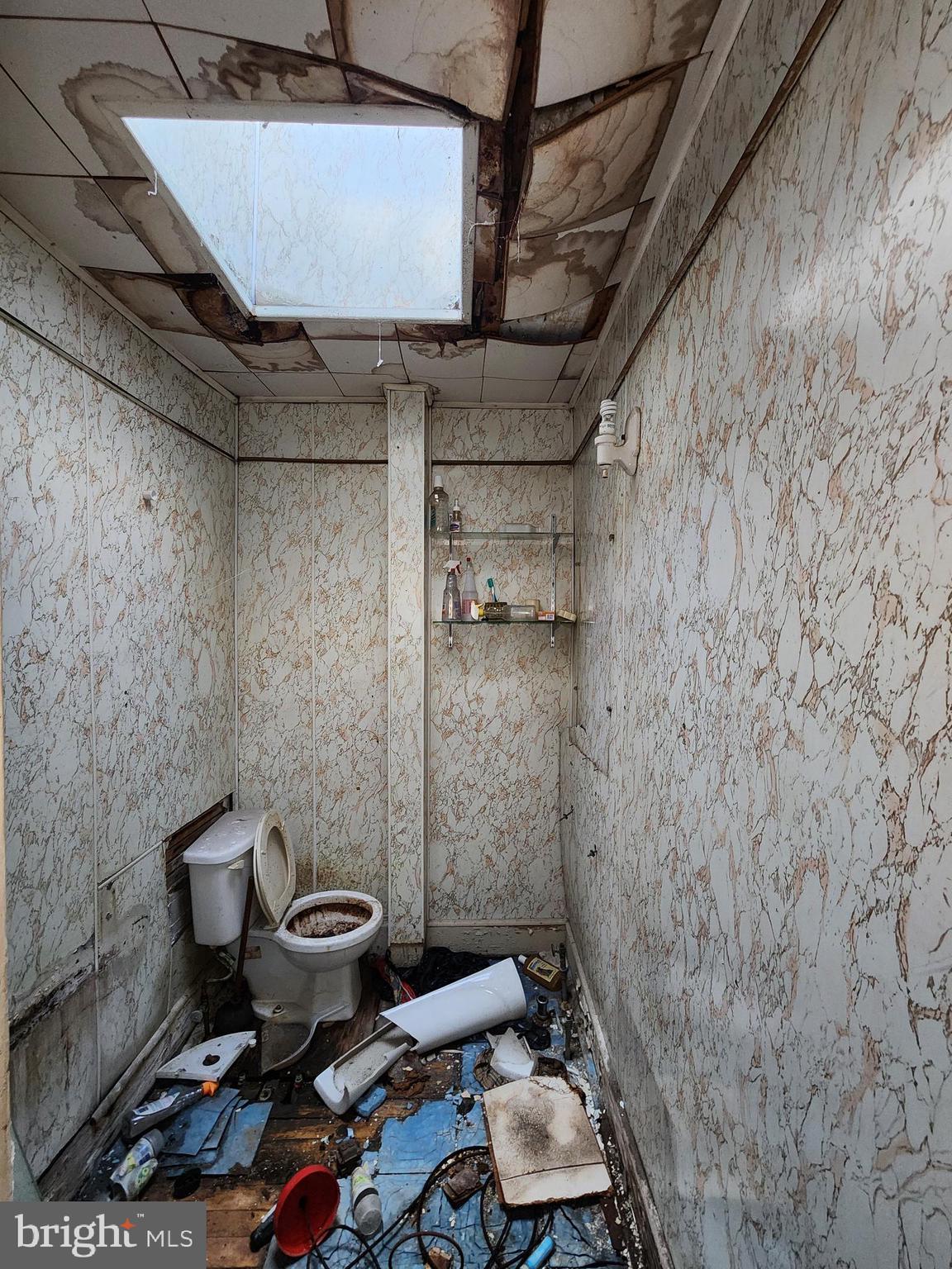 BROADWAY EAST - Residential