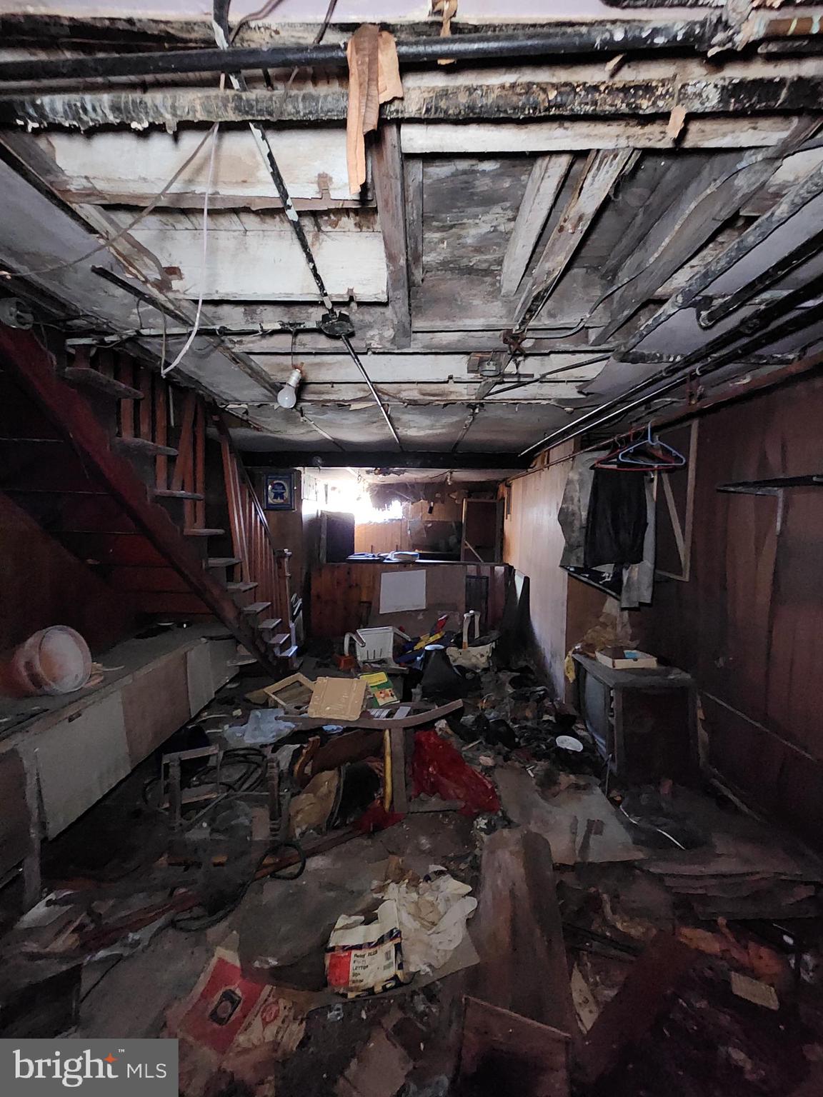 BROADWAY EAST - Residential