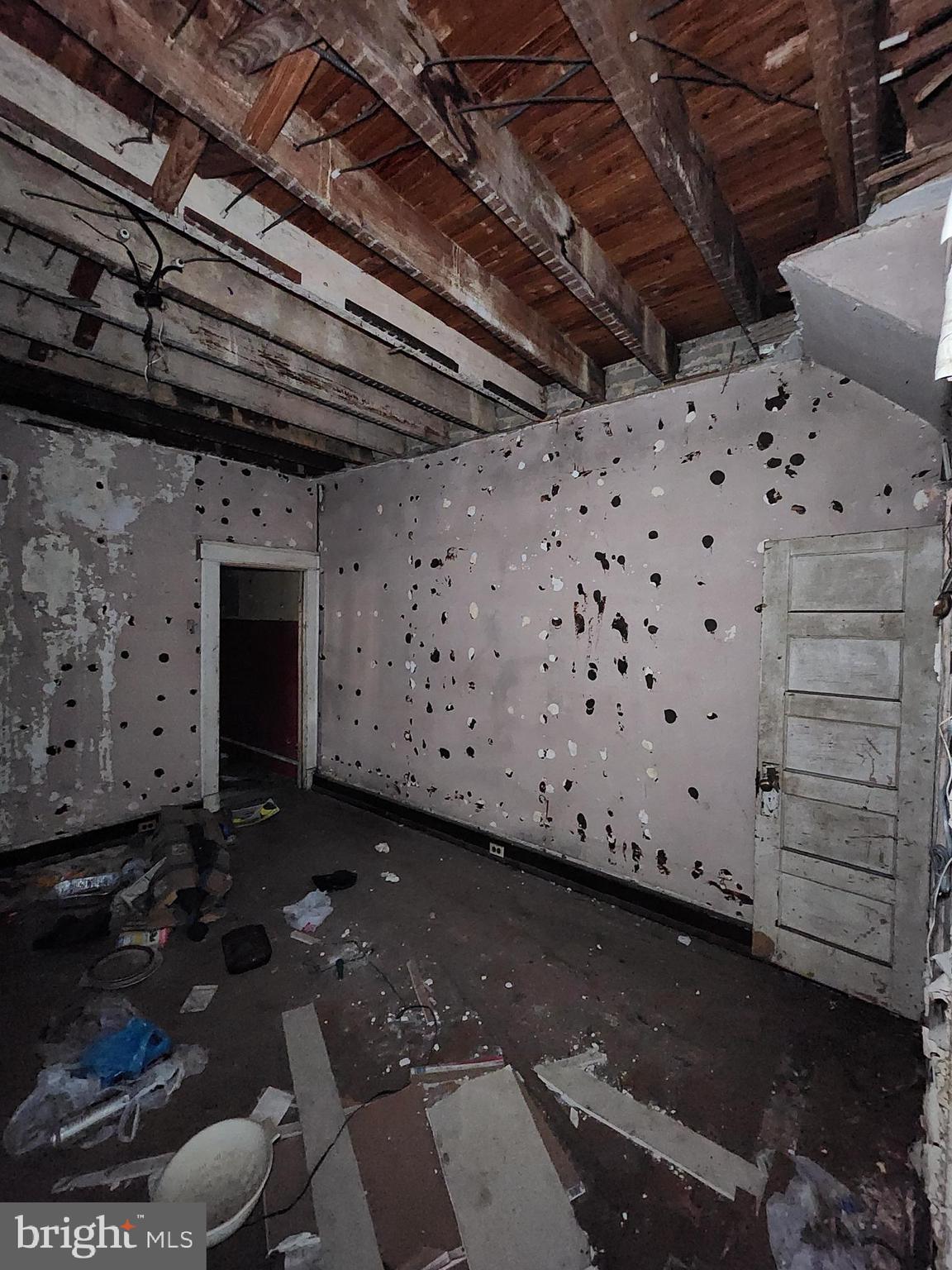 BROADWAY EAST - Residential