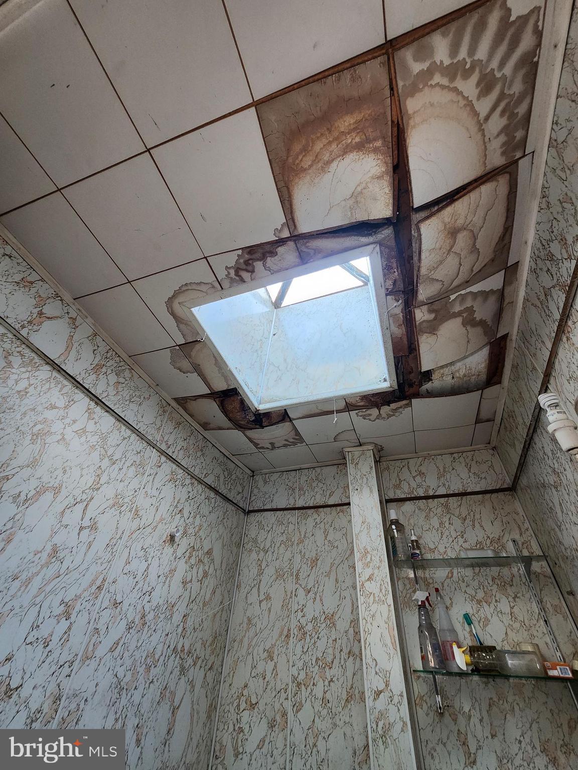 BROADWAY EAST - Residential