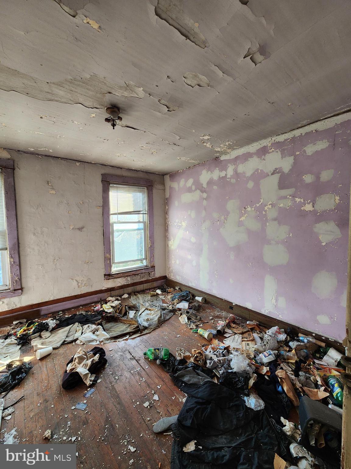 BROADWAY EAST - Residential