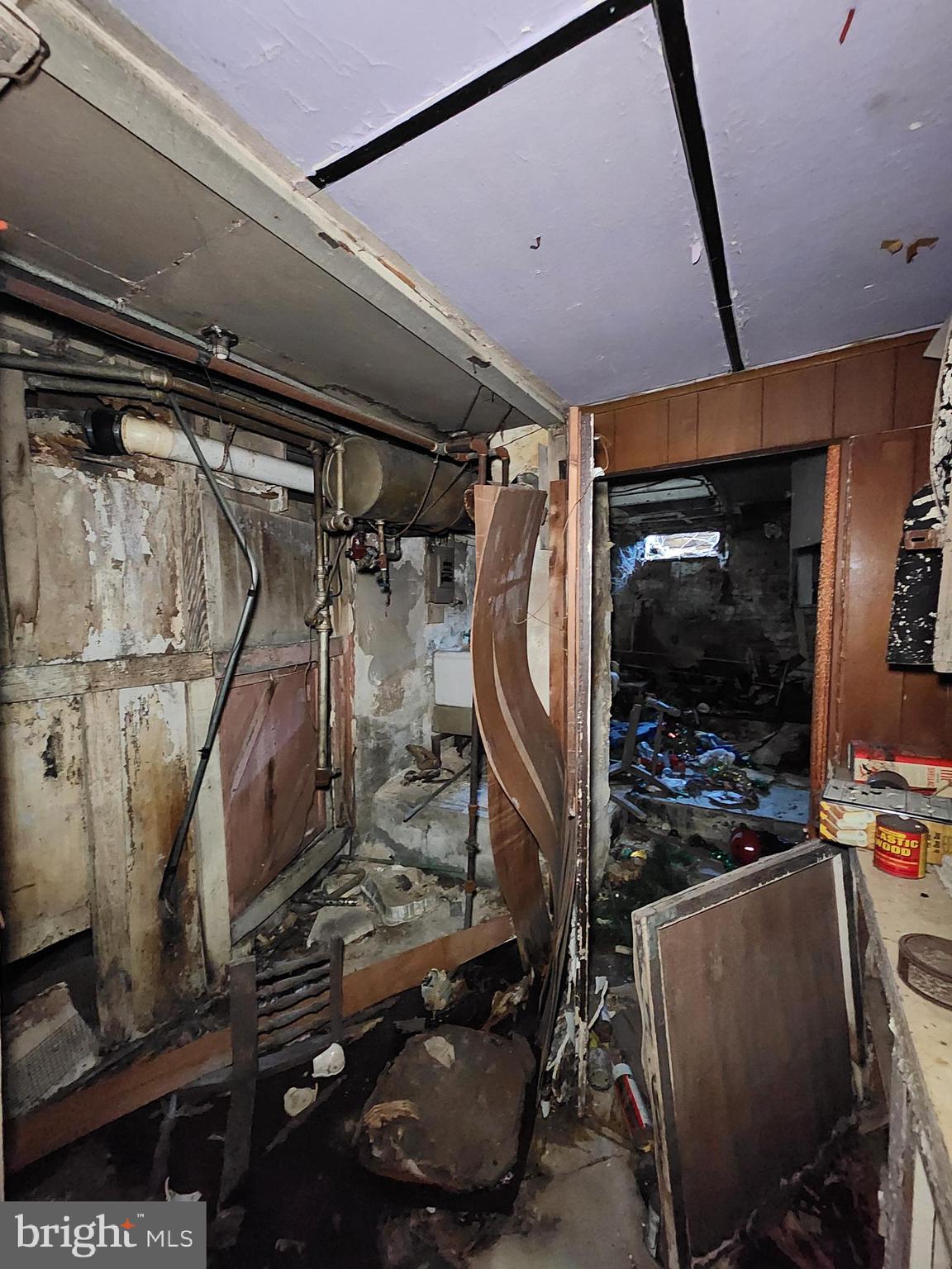 BROADWAY EAST - Residential