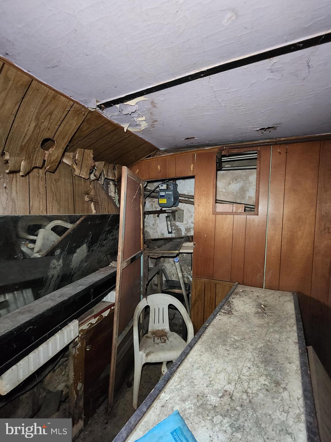 BROADWAY EAST - Residential