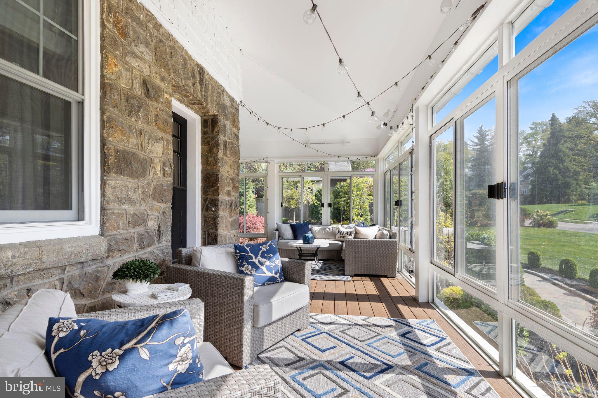 SOUTH WAYNE - Residential