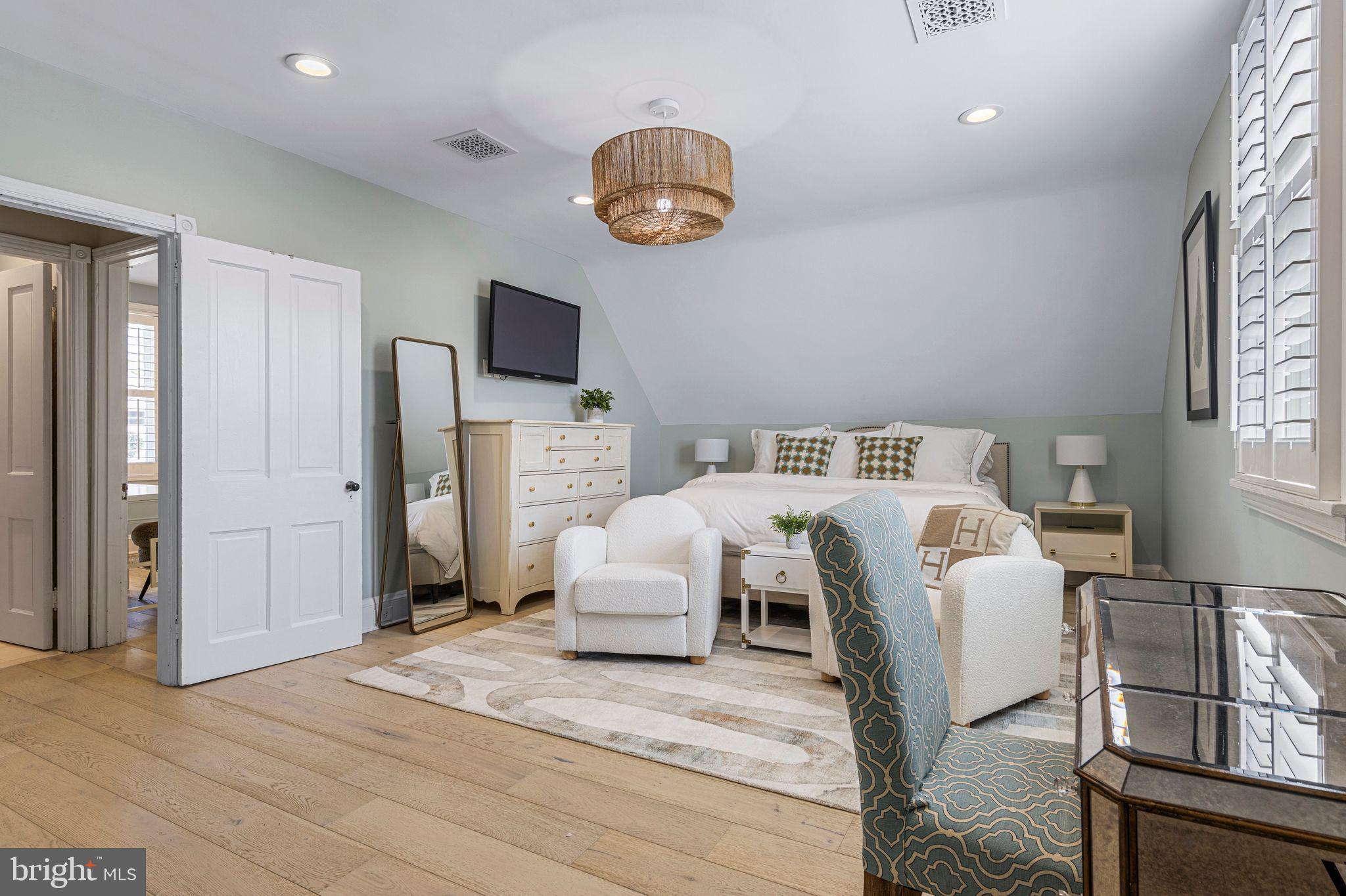 SOUTH WAYNE - Residential